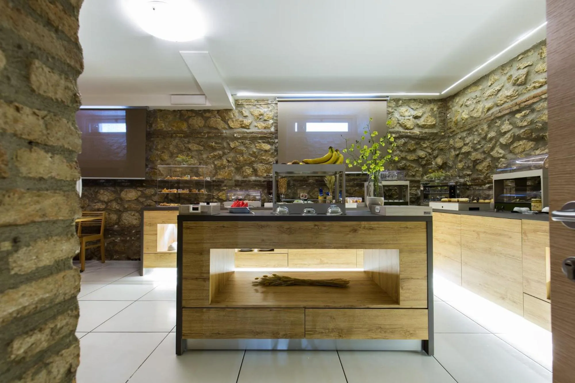 Breakfast in Plana Hotel