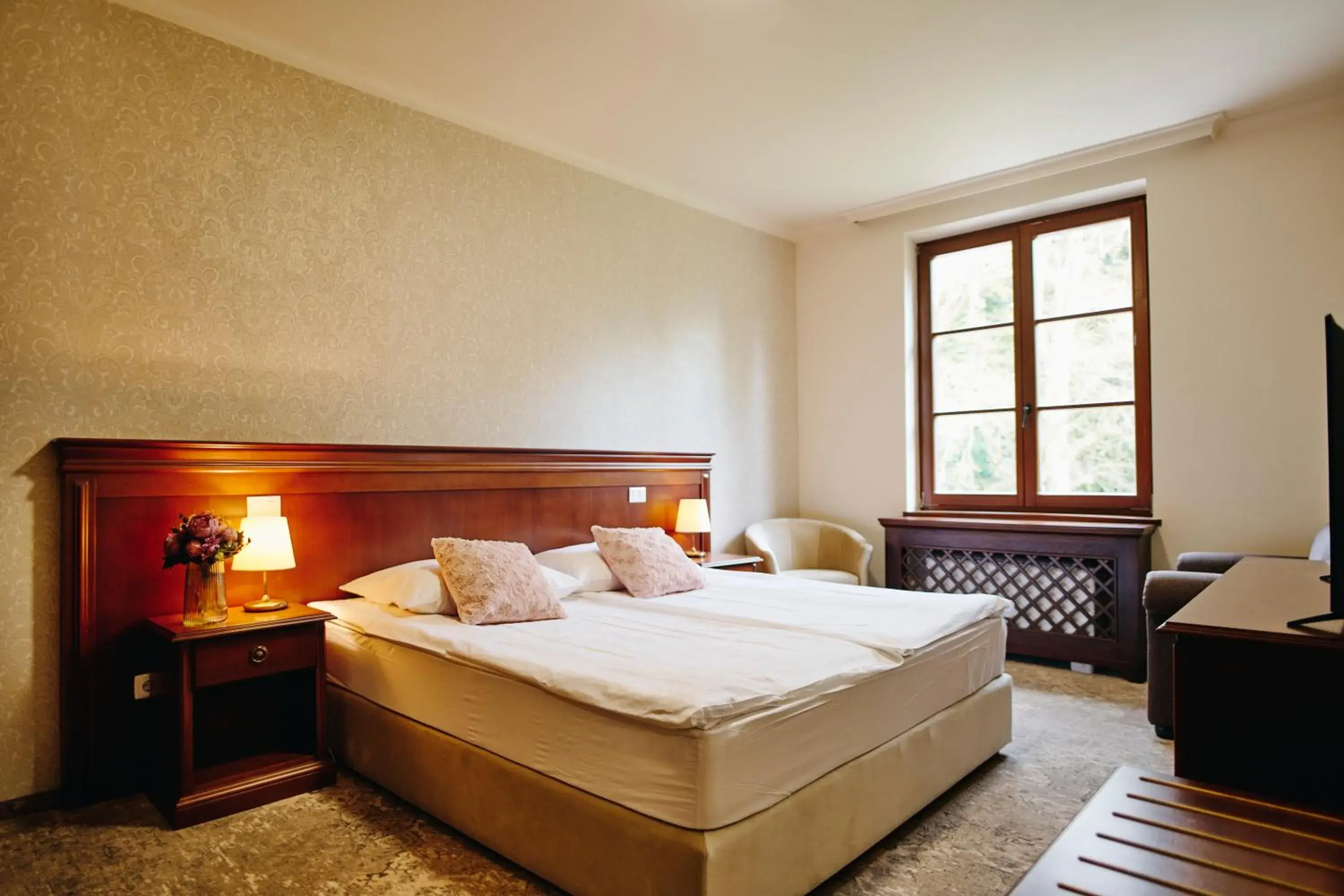 Two-Bedroom Suite - Annex Forest House in Mokrice Castle Estate Two-Bedroom Suite - Annex Forest House in Mokrice Castle Estate