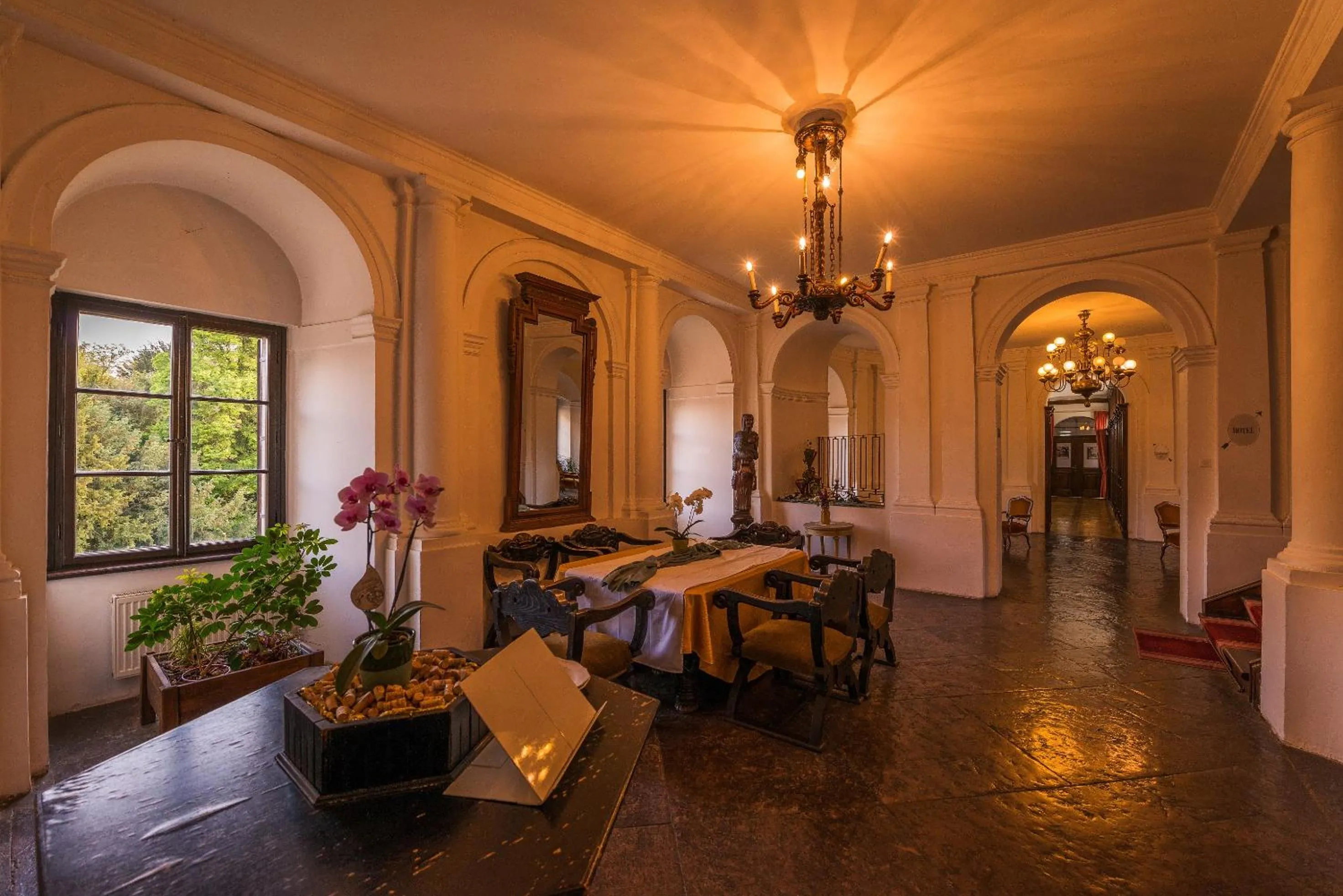 Restaurant/places to eat in Mokrice Castle Estate