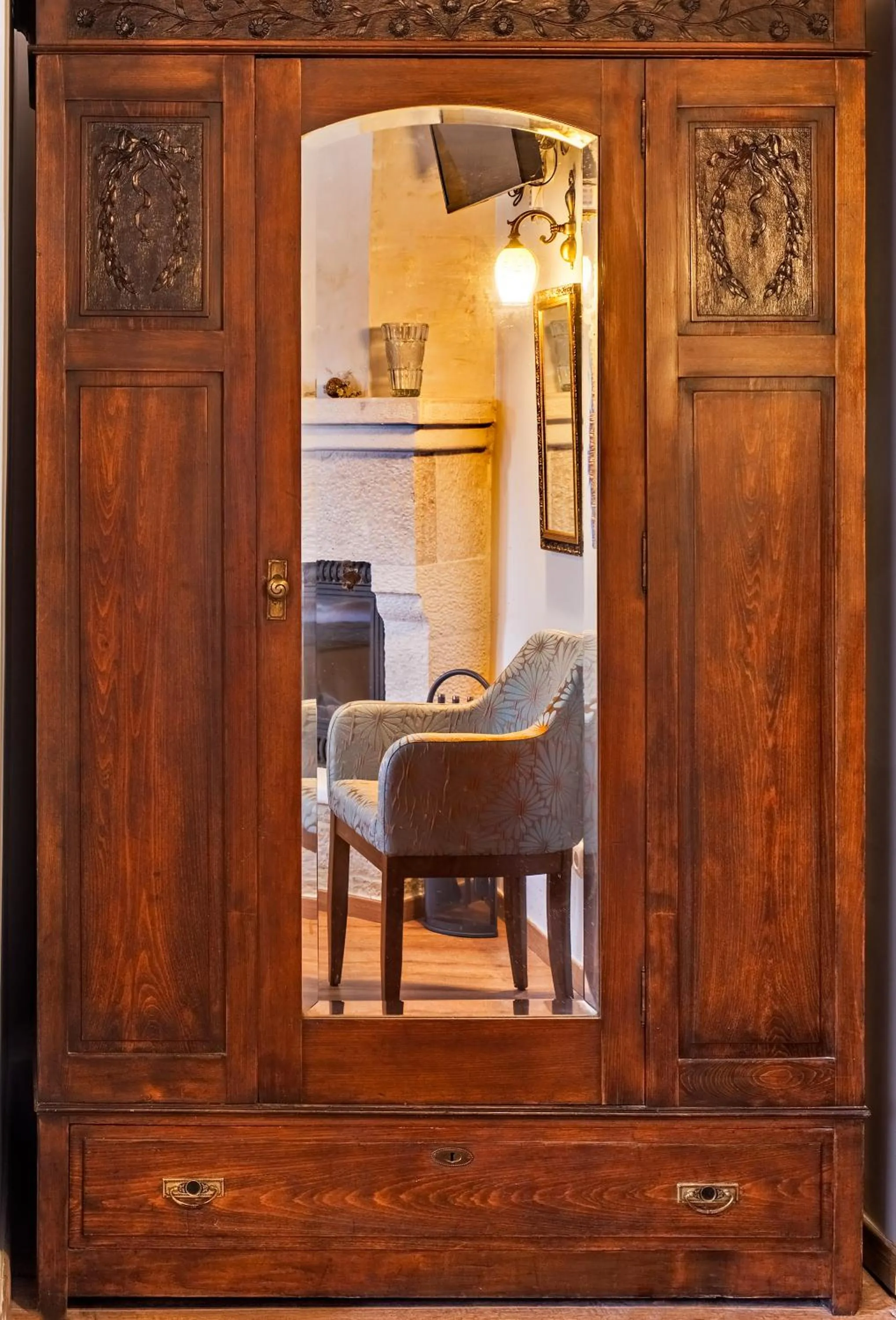 Decorative detail in Gioraldi Art Hotel