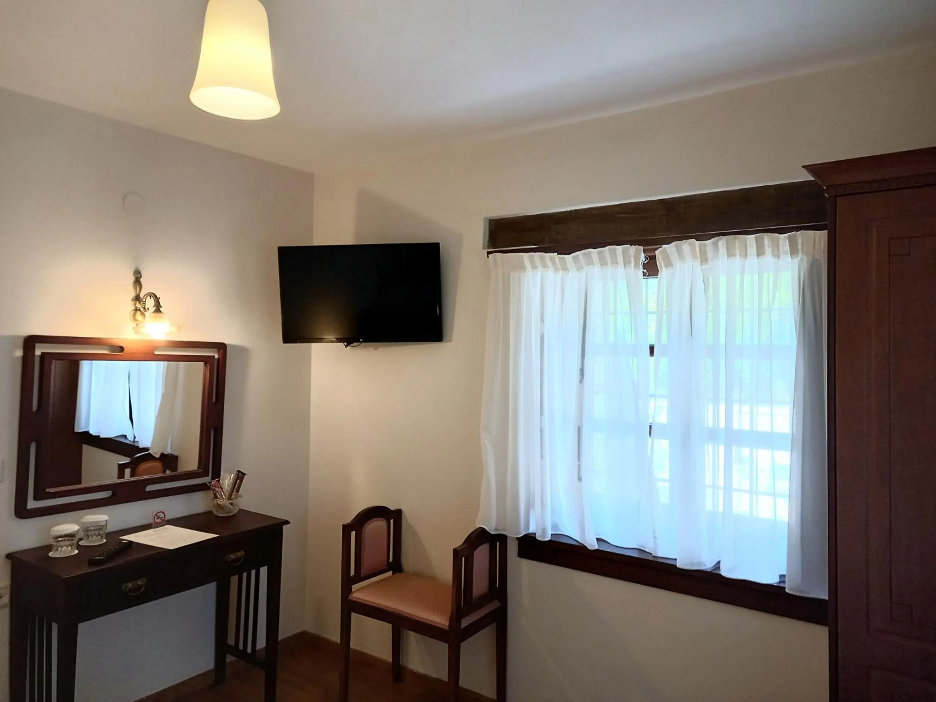 TV and multimedia in Gioraldi Art Hotel