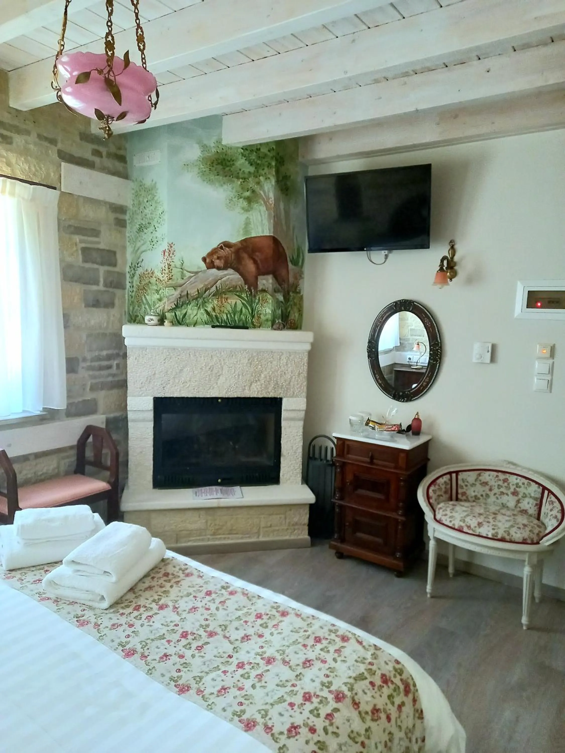 Photo of the whole room, Bed in Gioraldi Art Hotel