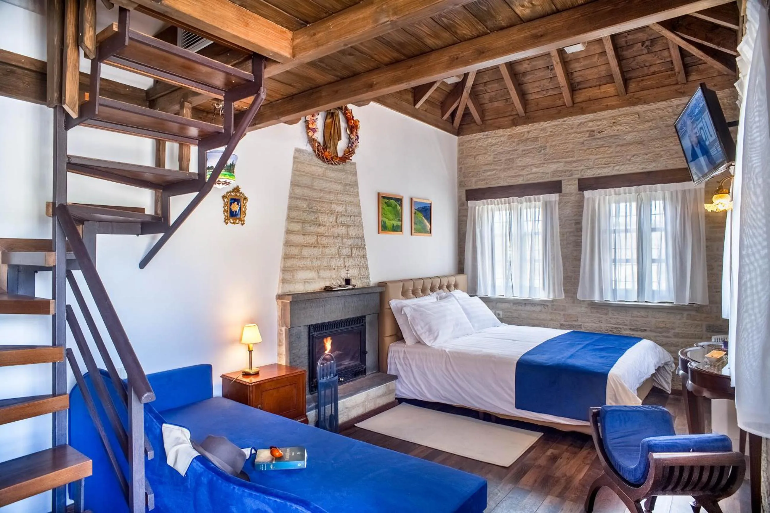 Photo of the whole room, Bed in Gioraldi Art Hotel