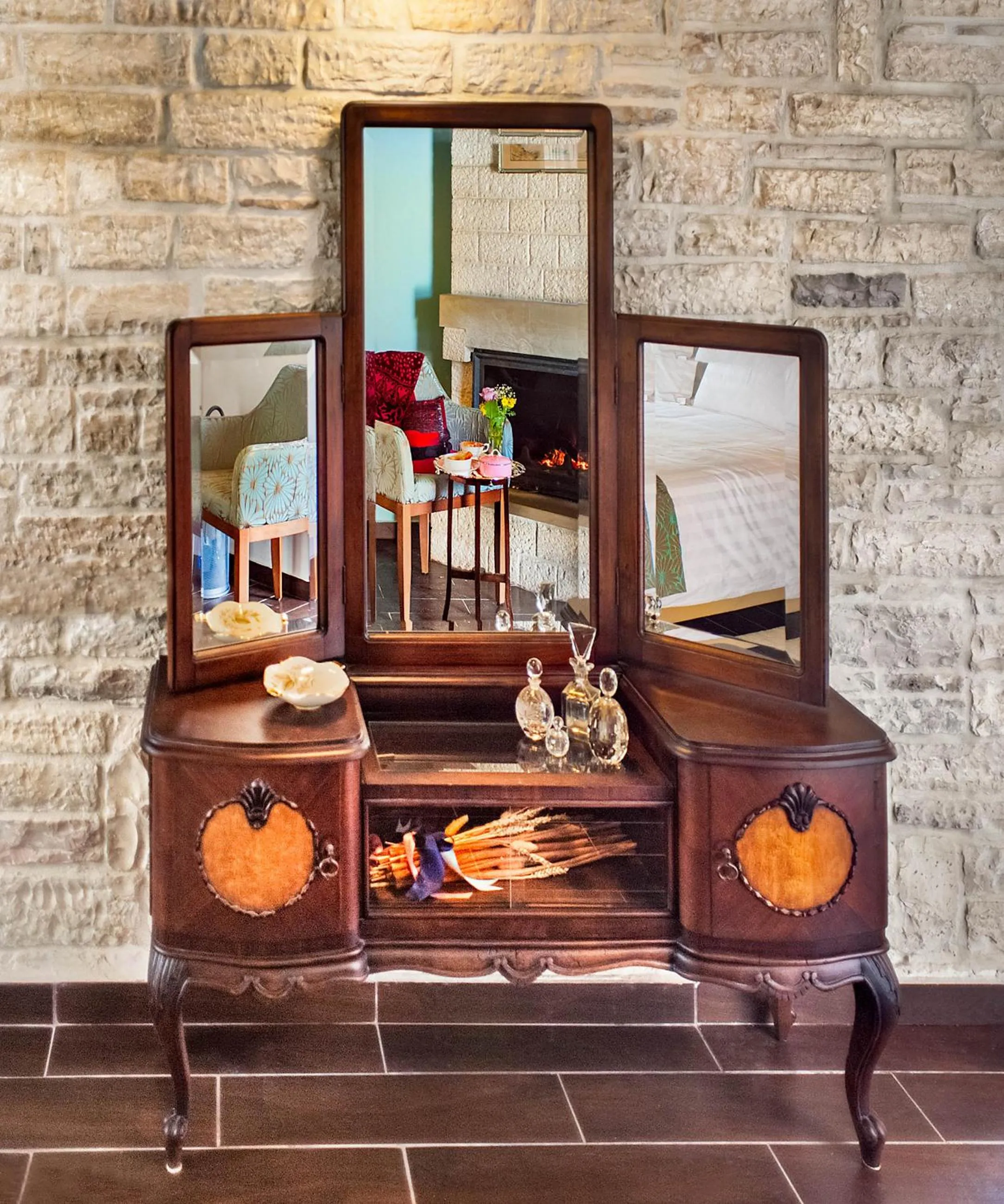 Decorative detail in Gioraldi Art Hotel