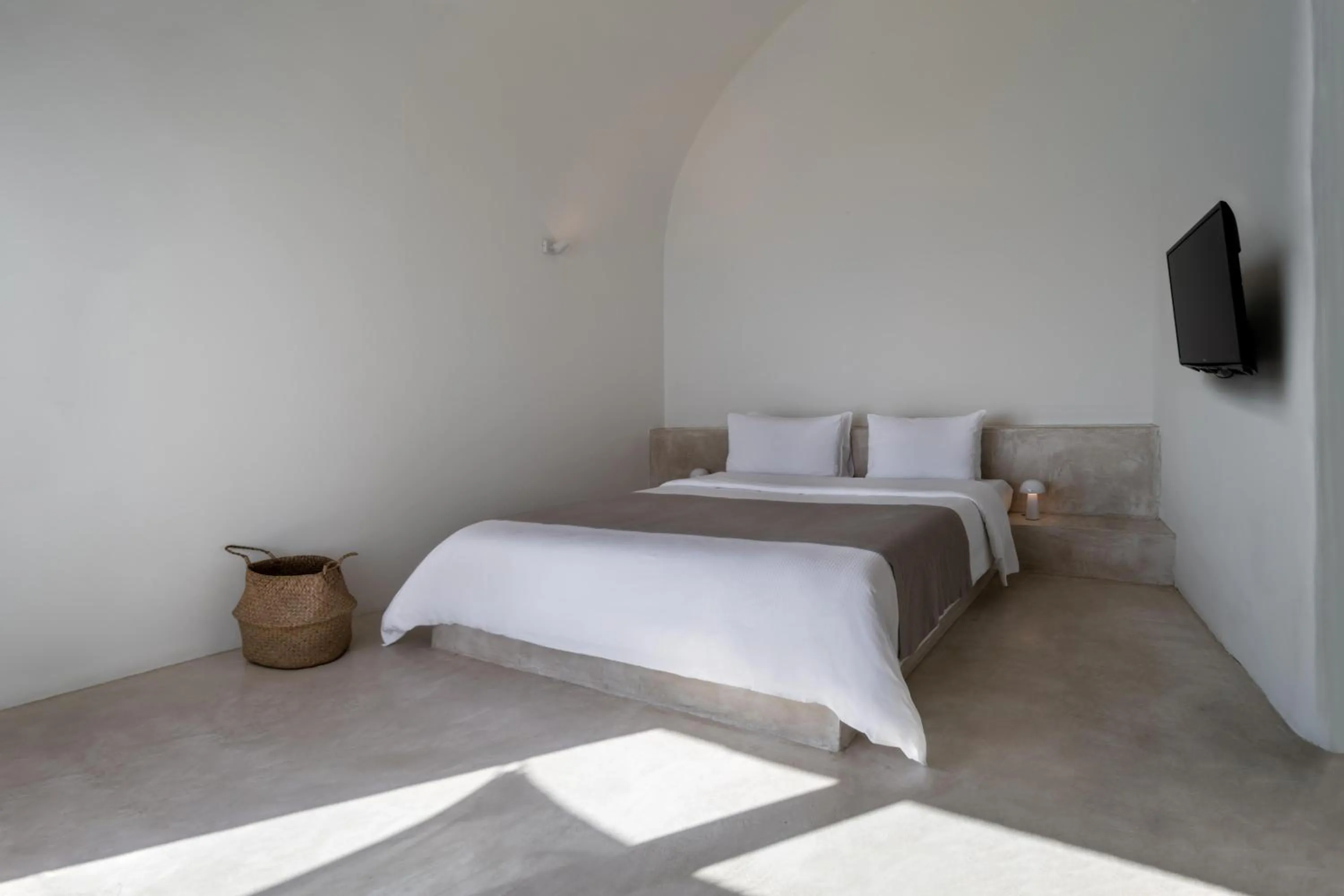 Photo of the whole room in Alta Mare by Andronis