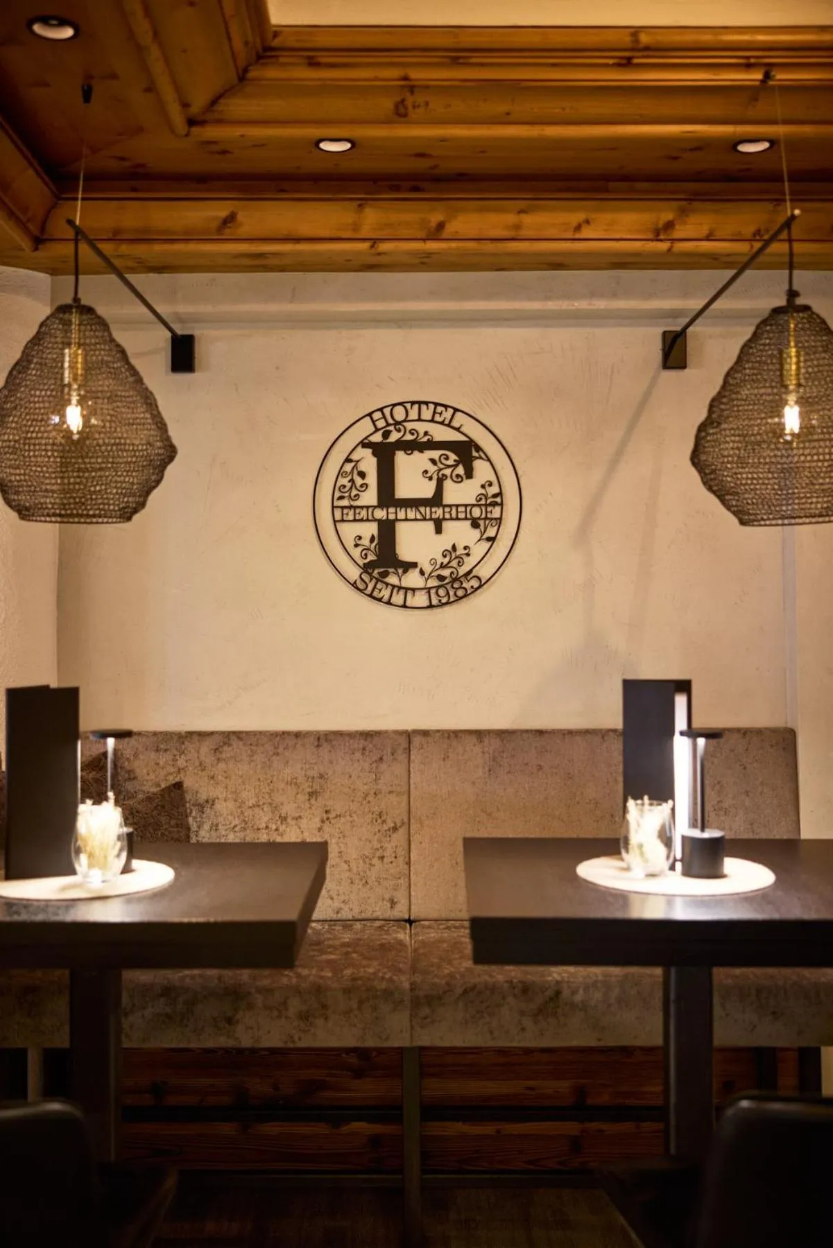 Lounge or bar in Natur Alpin Hotel Feichtner Hof