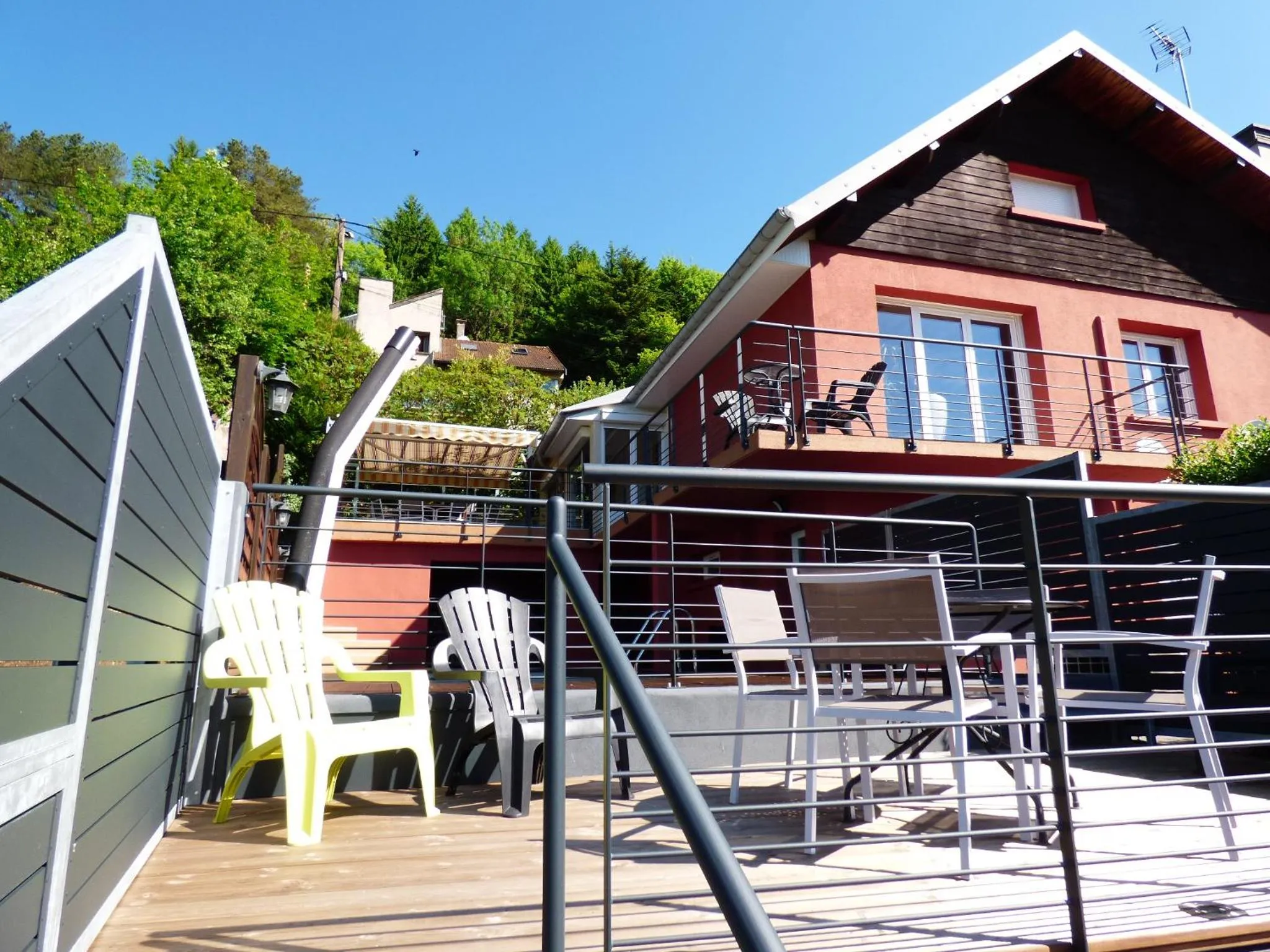 Property building in La Colline aux Yeux Doubs