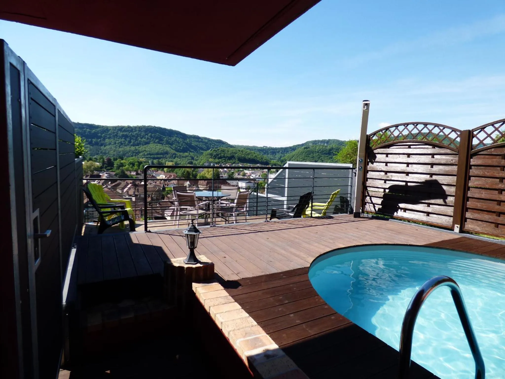 Property building in La Colline aux Yeux Doubs