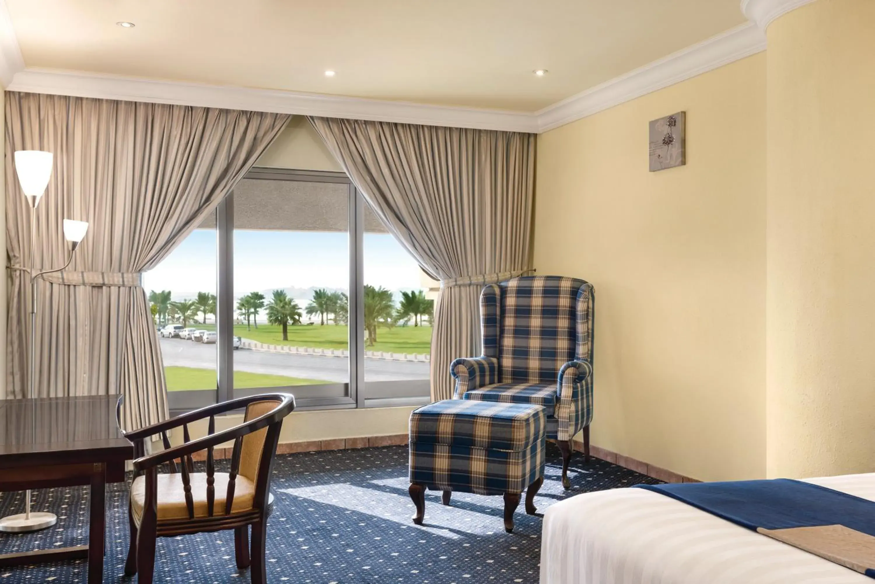 King Room with Sea View - Non-Smoking in Howard Johnson Dammam Hotel King Room with Sea View - Non-Smoking in Howard Johnson Dammam Hotel