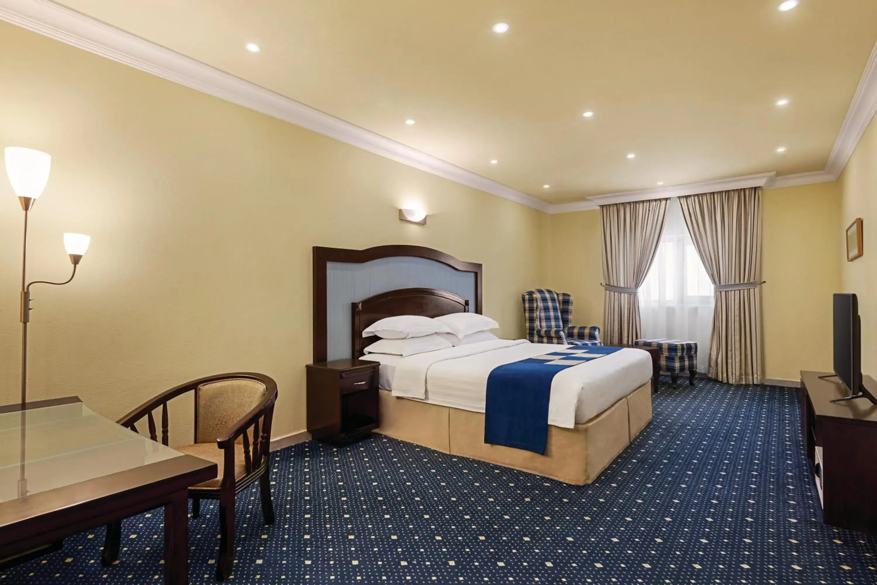 King Room - Non-Smoking in Howard Johnson Dammam Hotel King Room - Non-Smoking in Howard Johnson Dammam Hotel