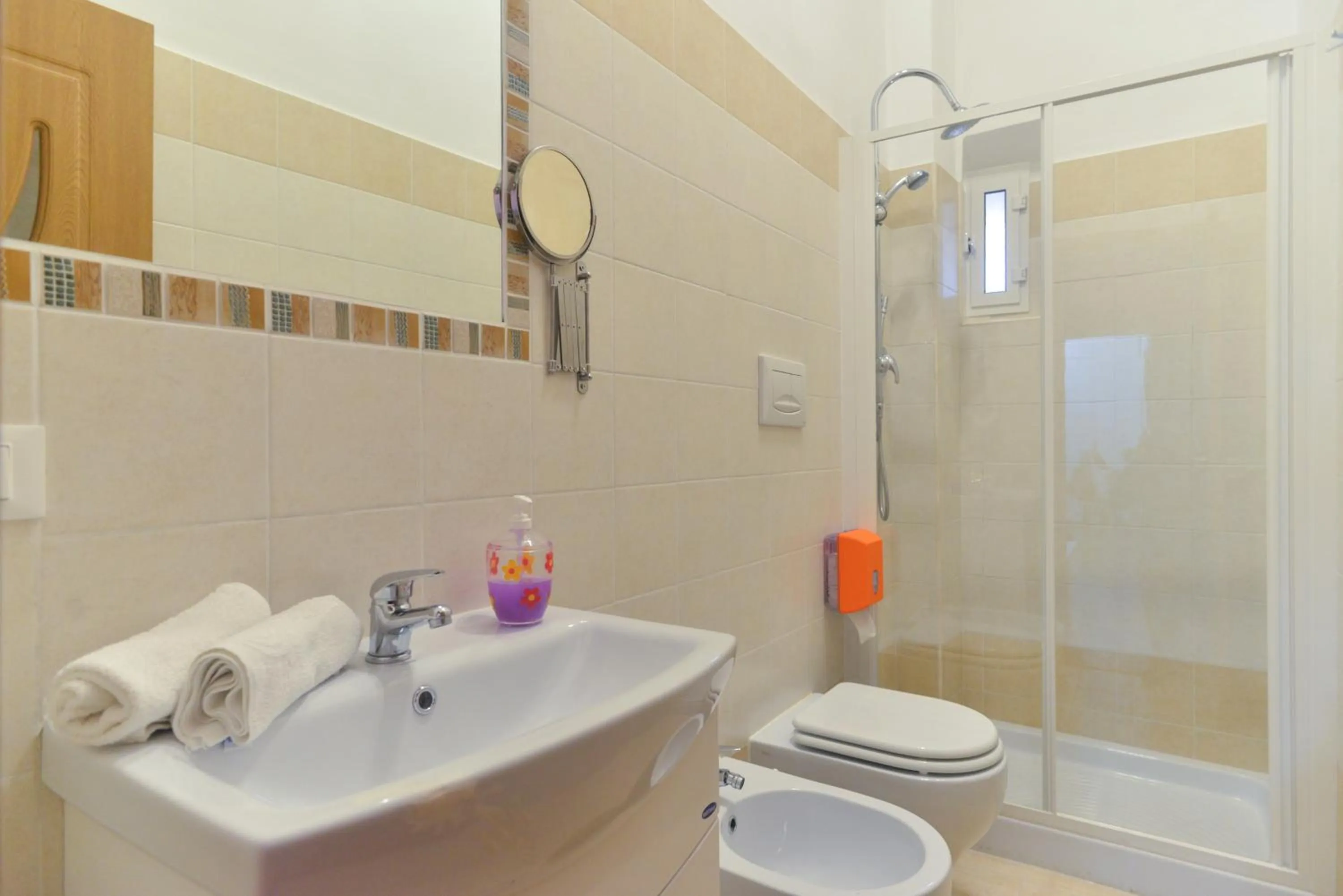 Bathroom in Trani B&T Rooms