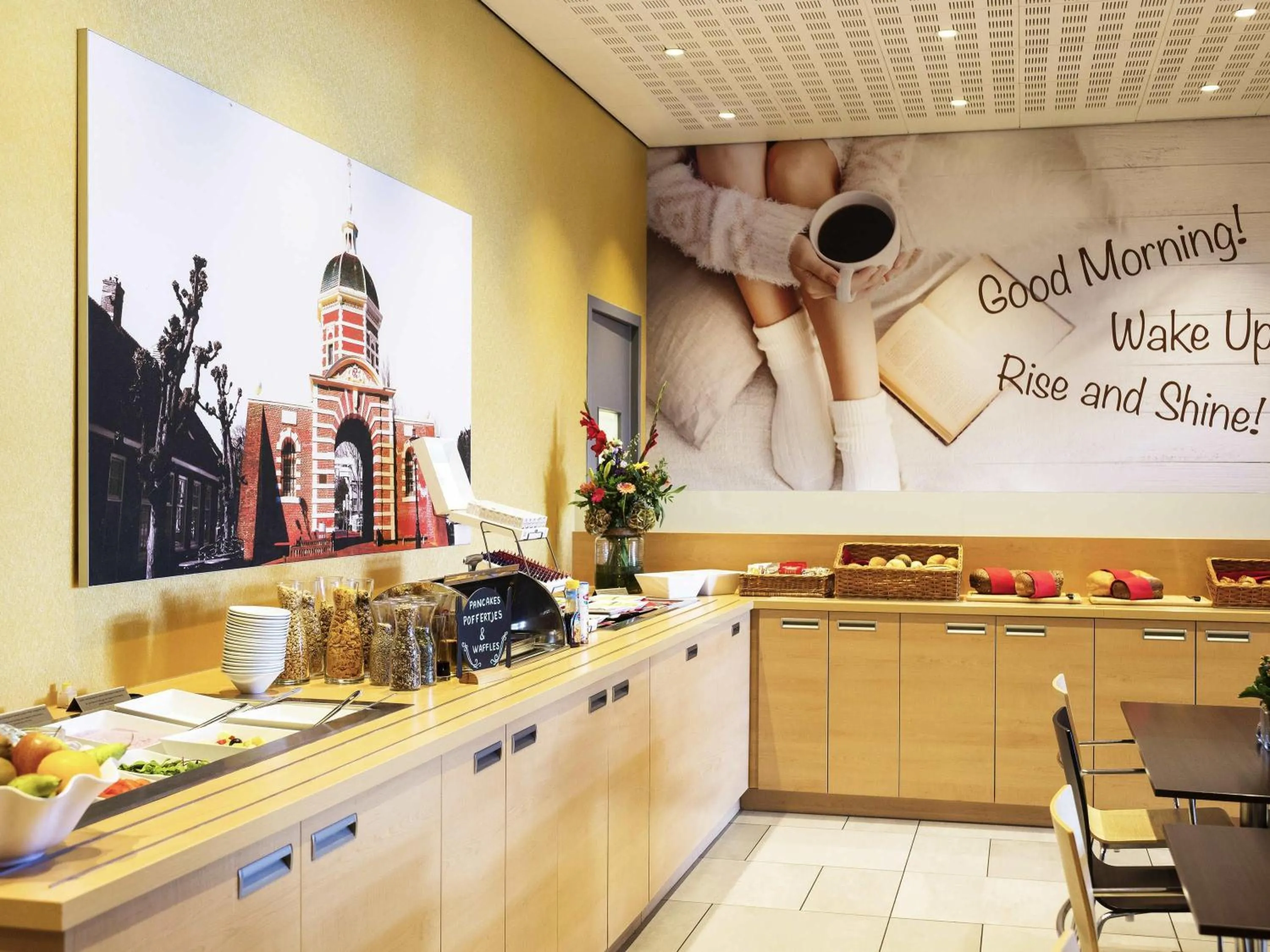 Breakfast in ibis Leiden Centre