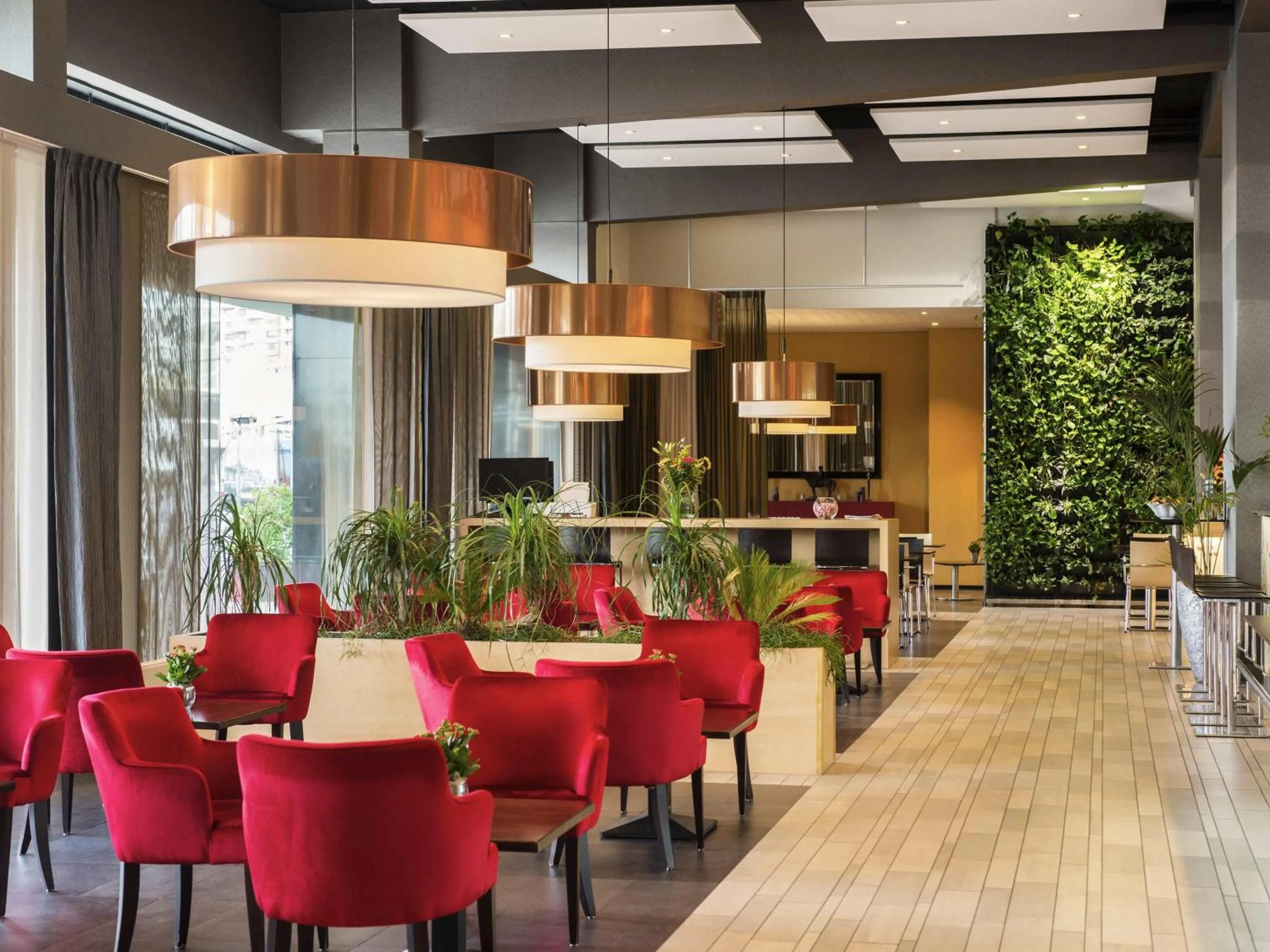 Lounge or bar in ibis Leiden Centre