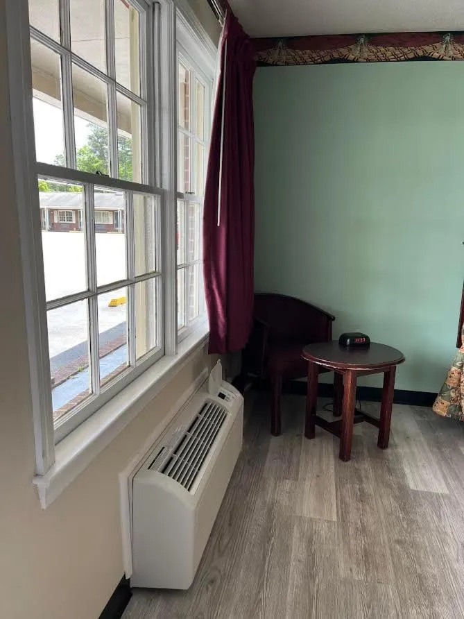 Yorktown Motor Lodge