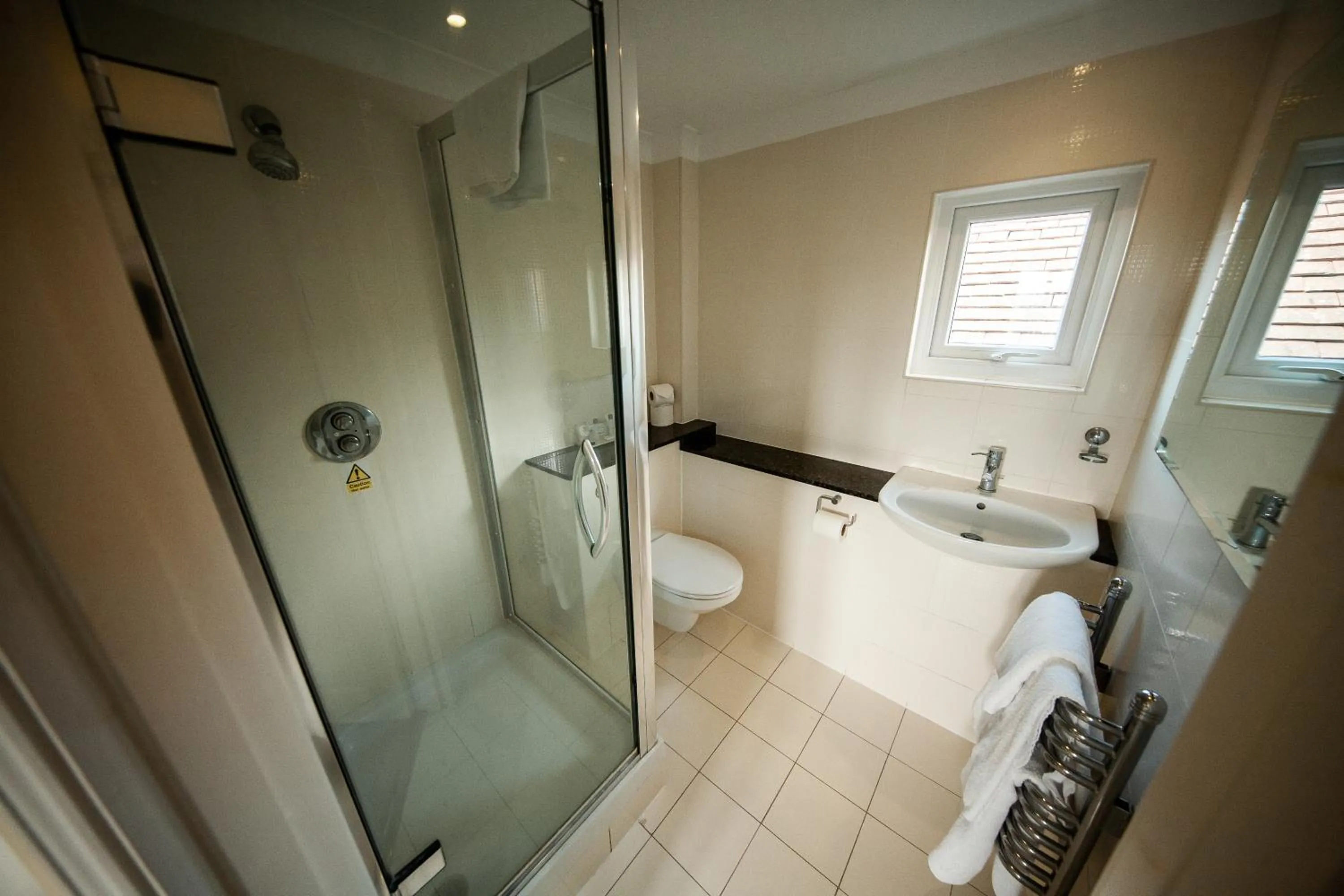Bathroom in Berwick Manor Hotel