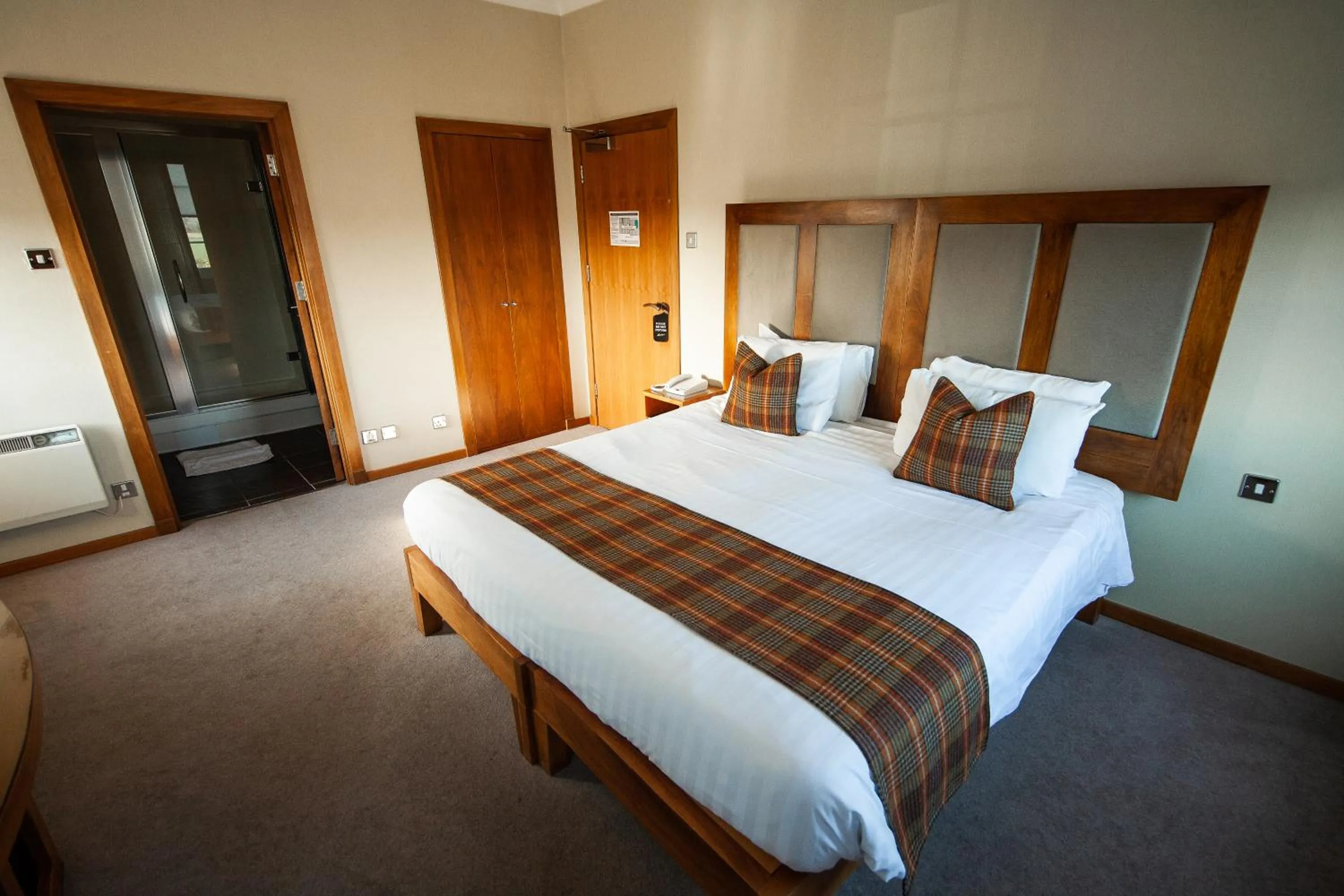 Photo of the whole room, Bed in Berwick Manor Hotel