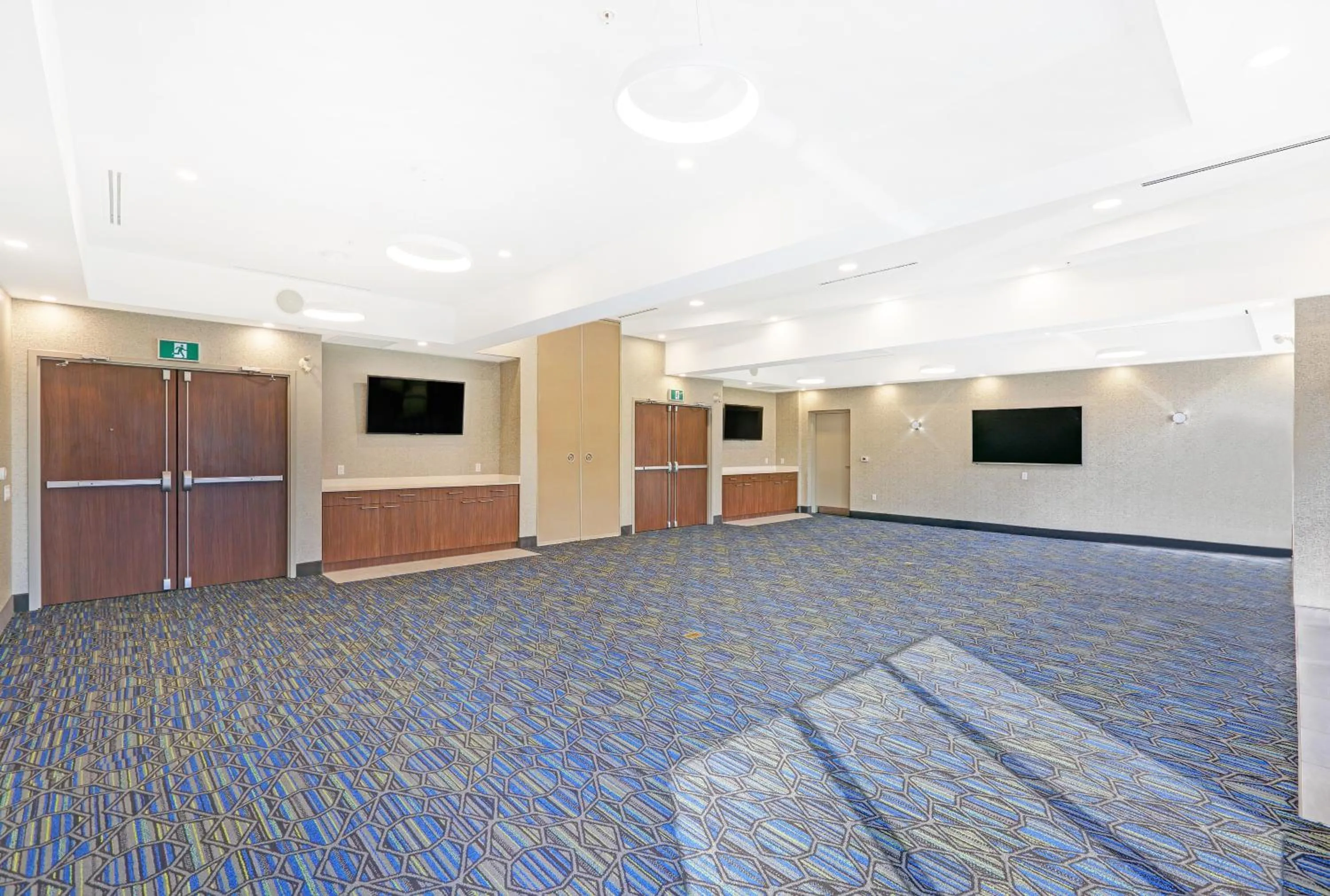 Meeting/conference room in Holiday Inn Express & Suites - Woodstock, ON CANADA