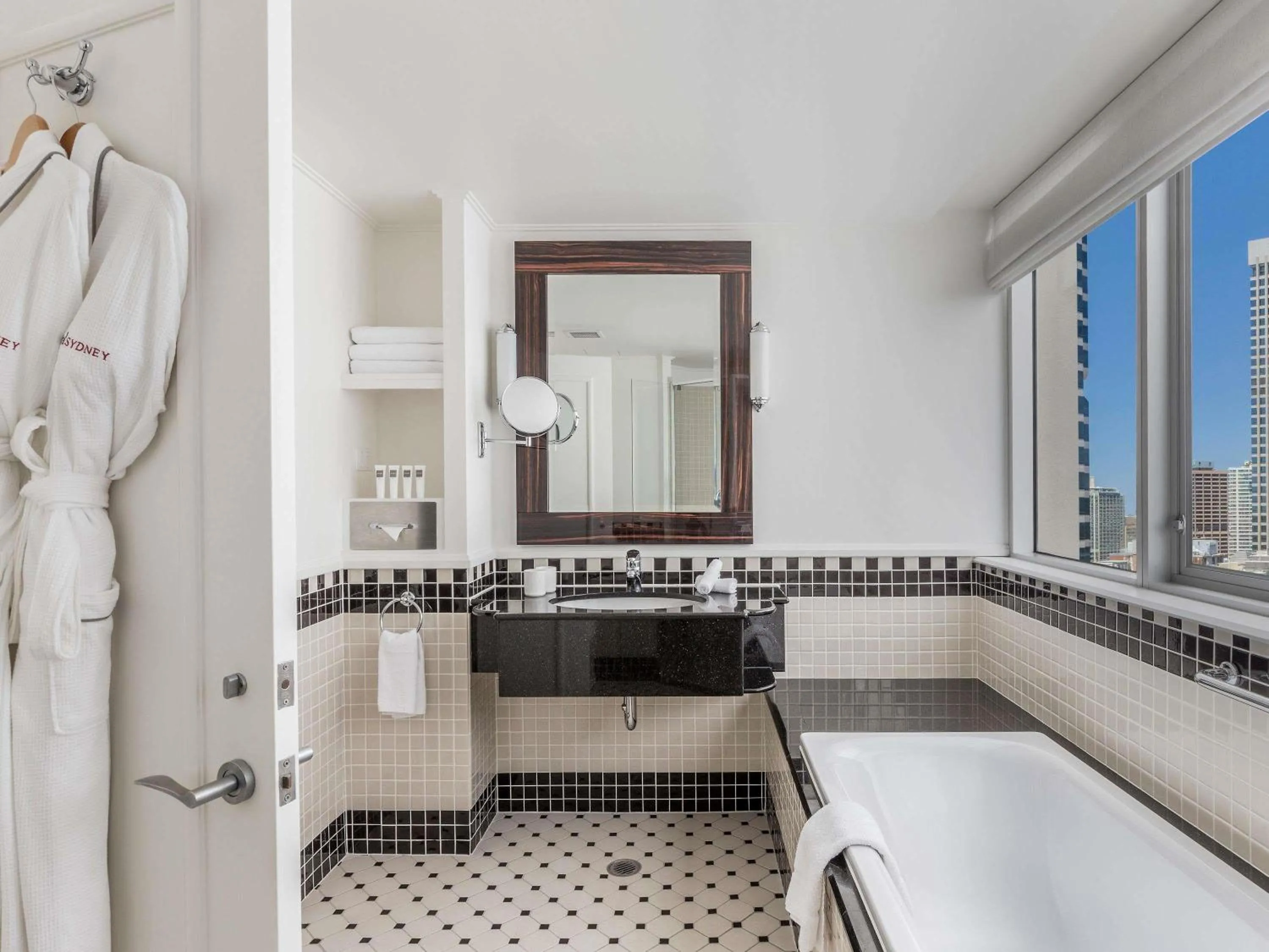 Bathroom in Swissotel Sydney