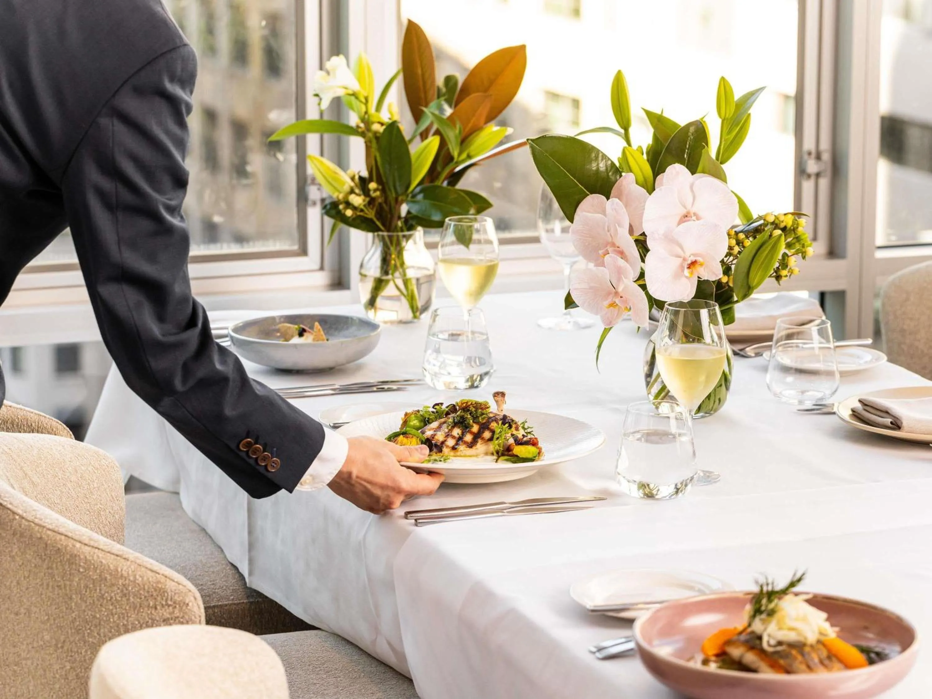 Restaurant/places to eat in Swissotel Sydney