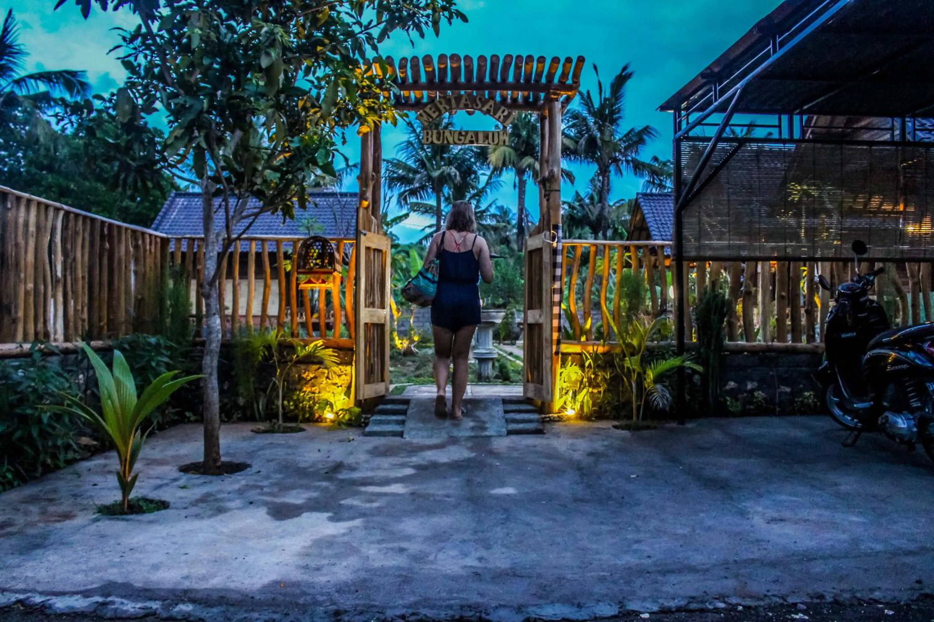 Facade/entrance in Mertasari Bungalows