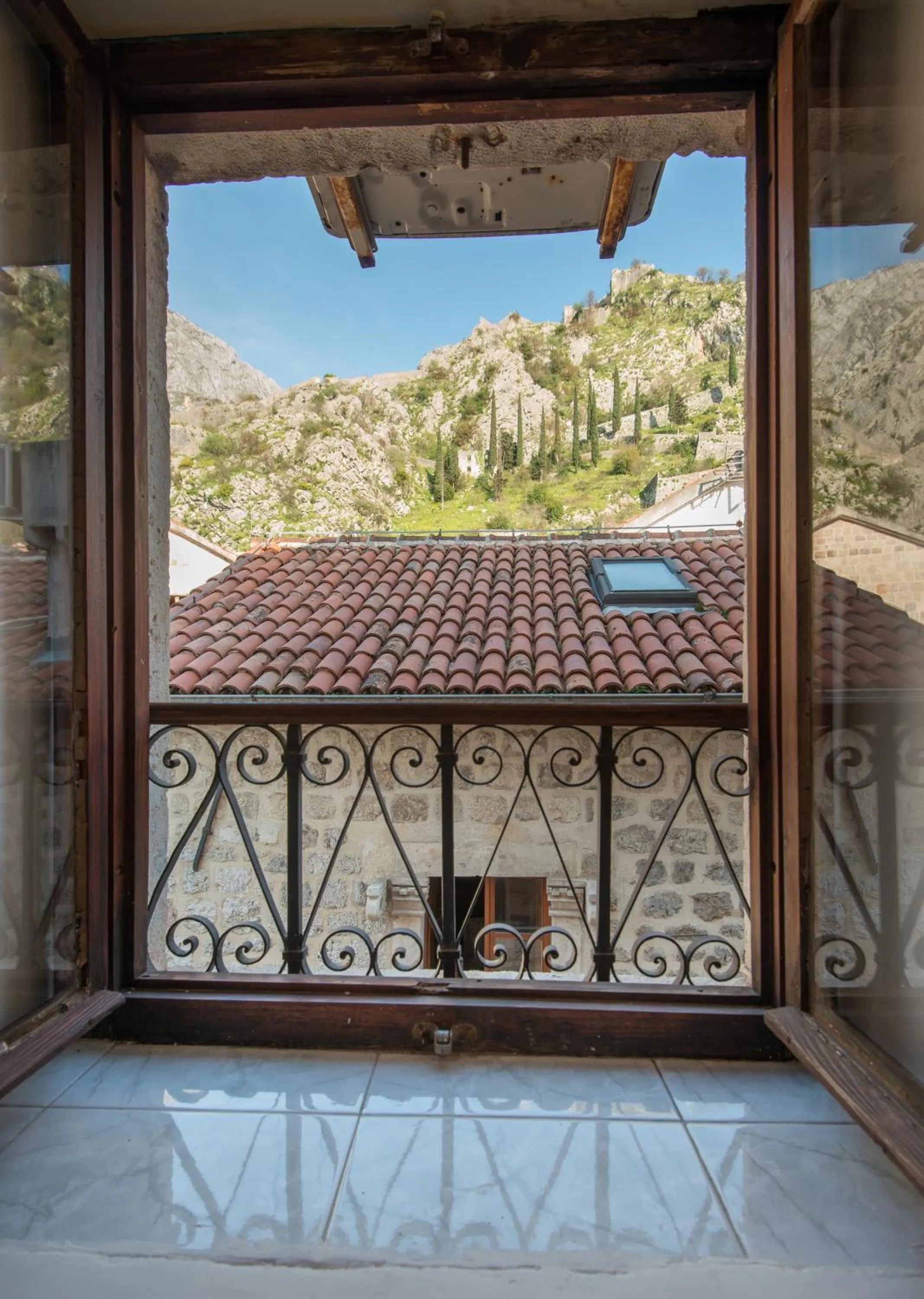 Landmark view in Hotel Rendez Vous