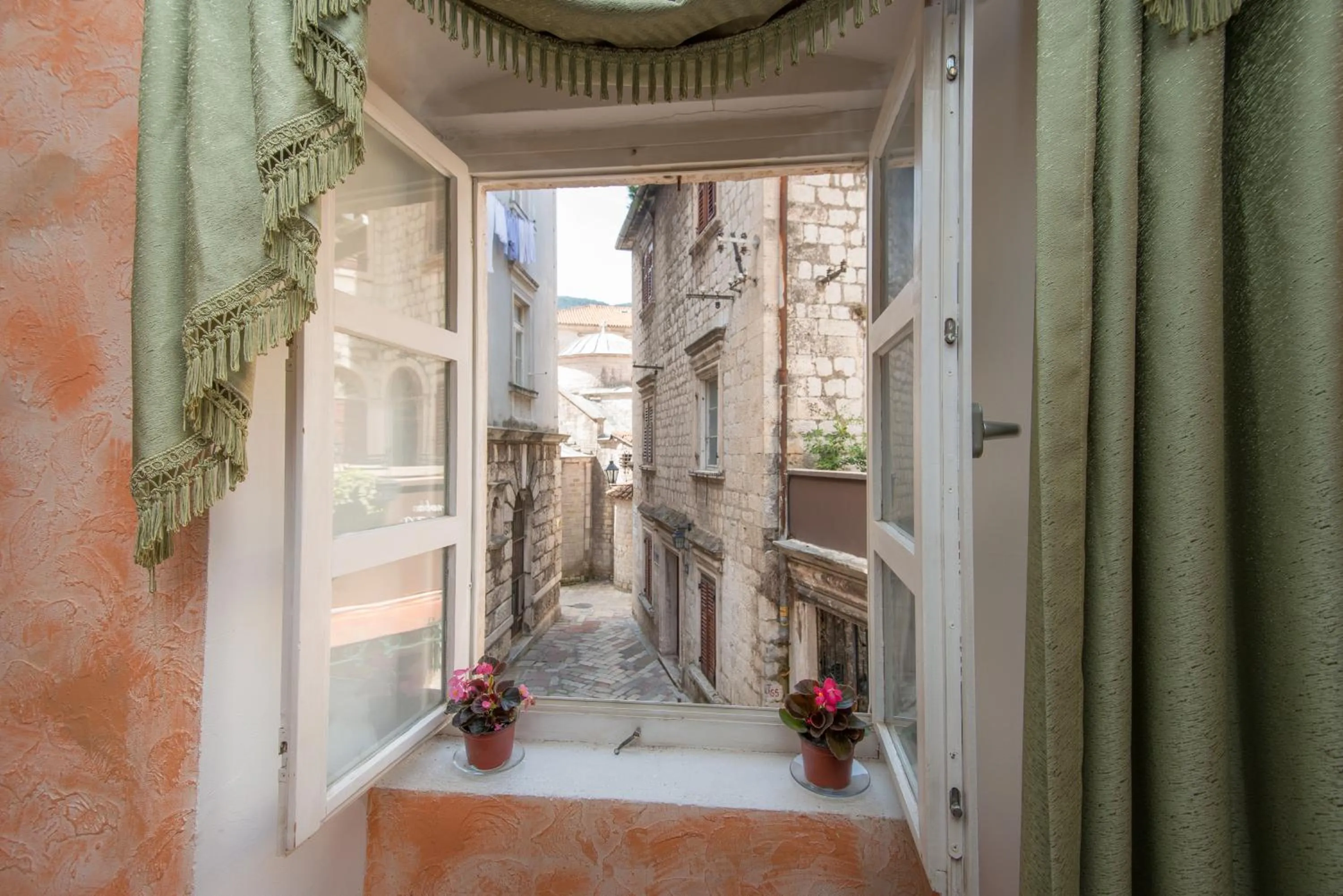 City view in Hotel Rendez Vous