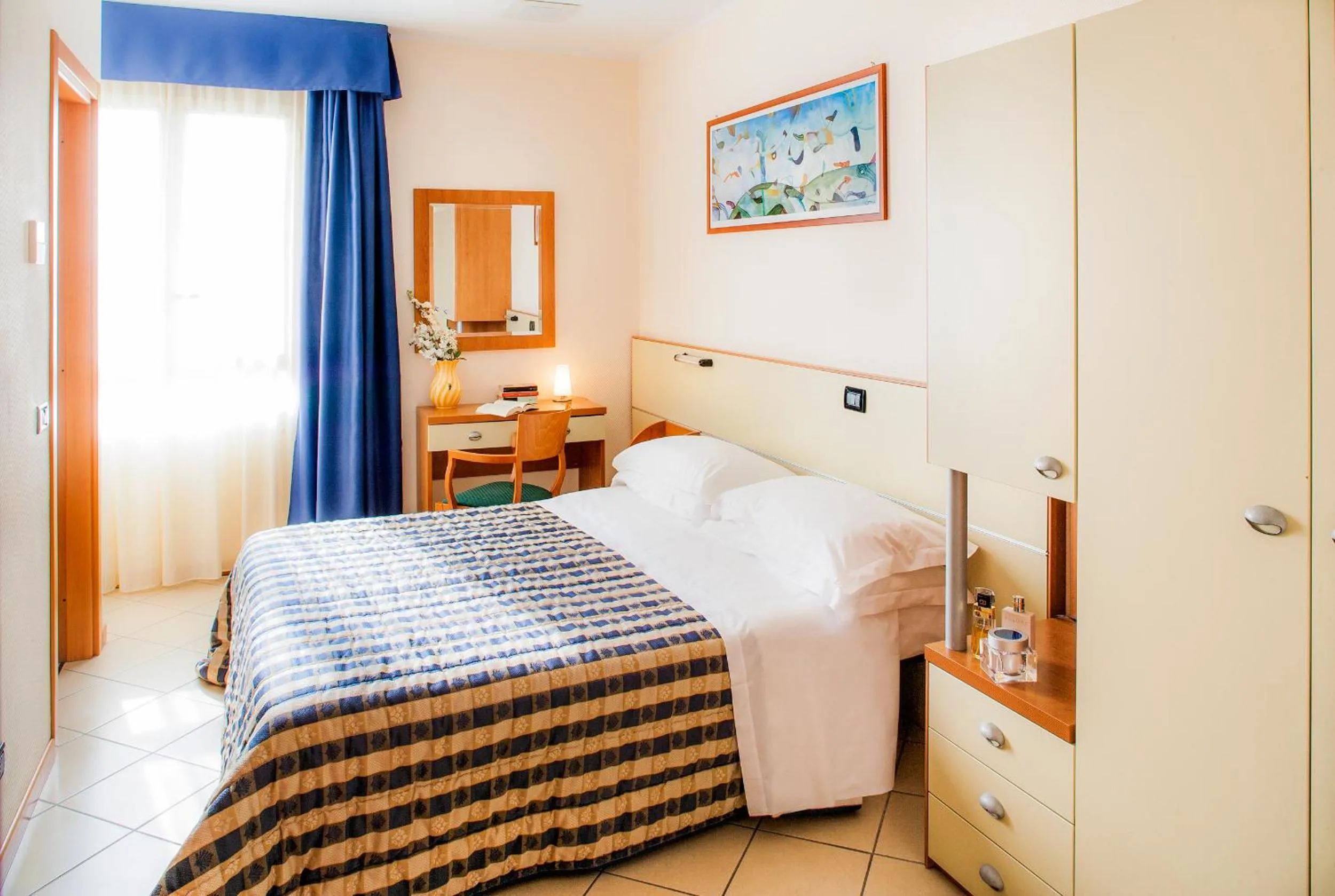 Bedroom, Bed in Hotel Candido