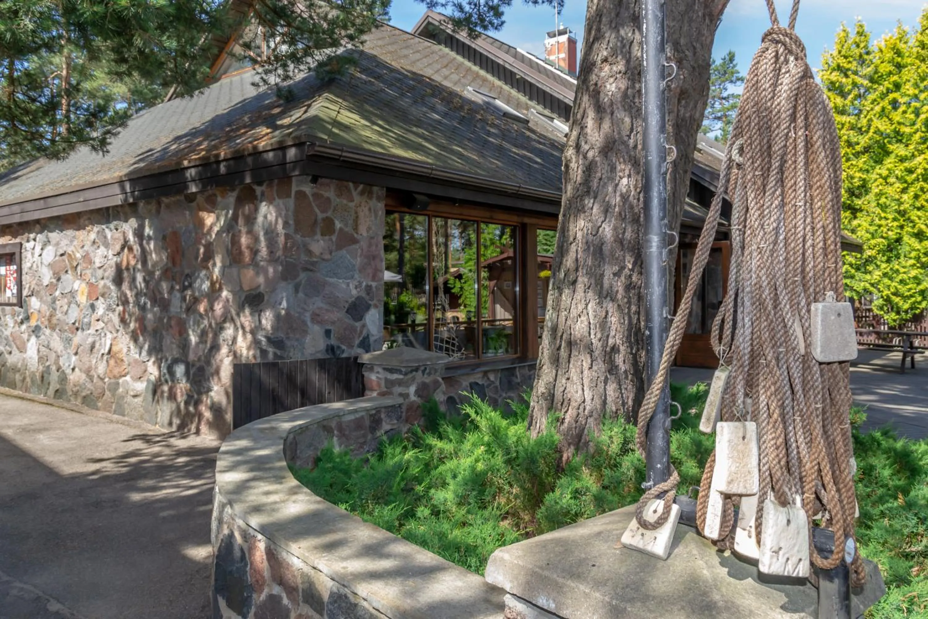 Restaurant/places to eat in Boutique Hotel Roja