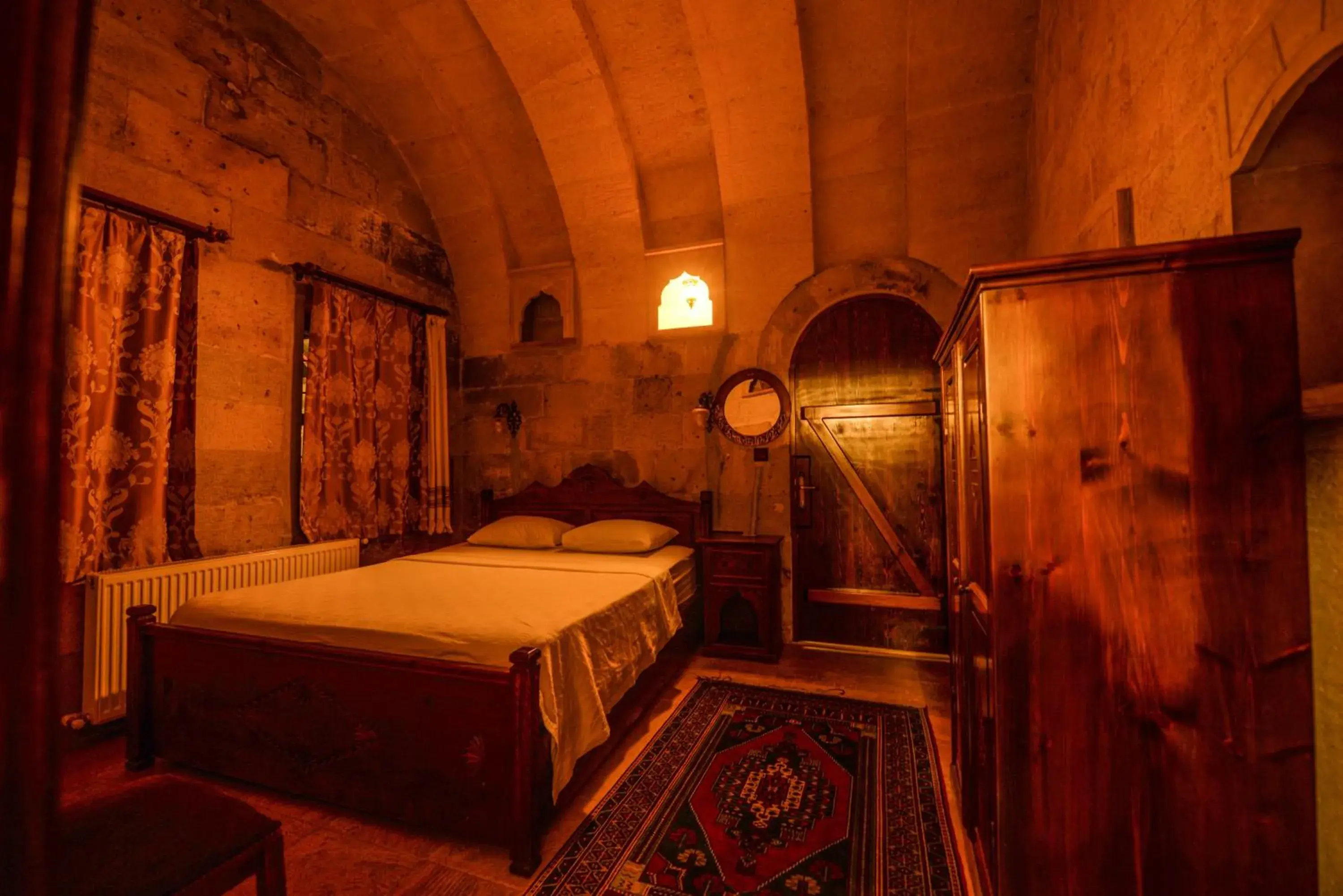 Arch Suite - single occupancy in Vineyard Cave Hotel Arch Suite - single occupancy in Vineyard Cave Hotel