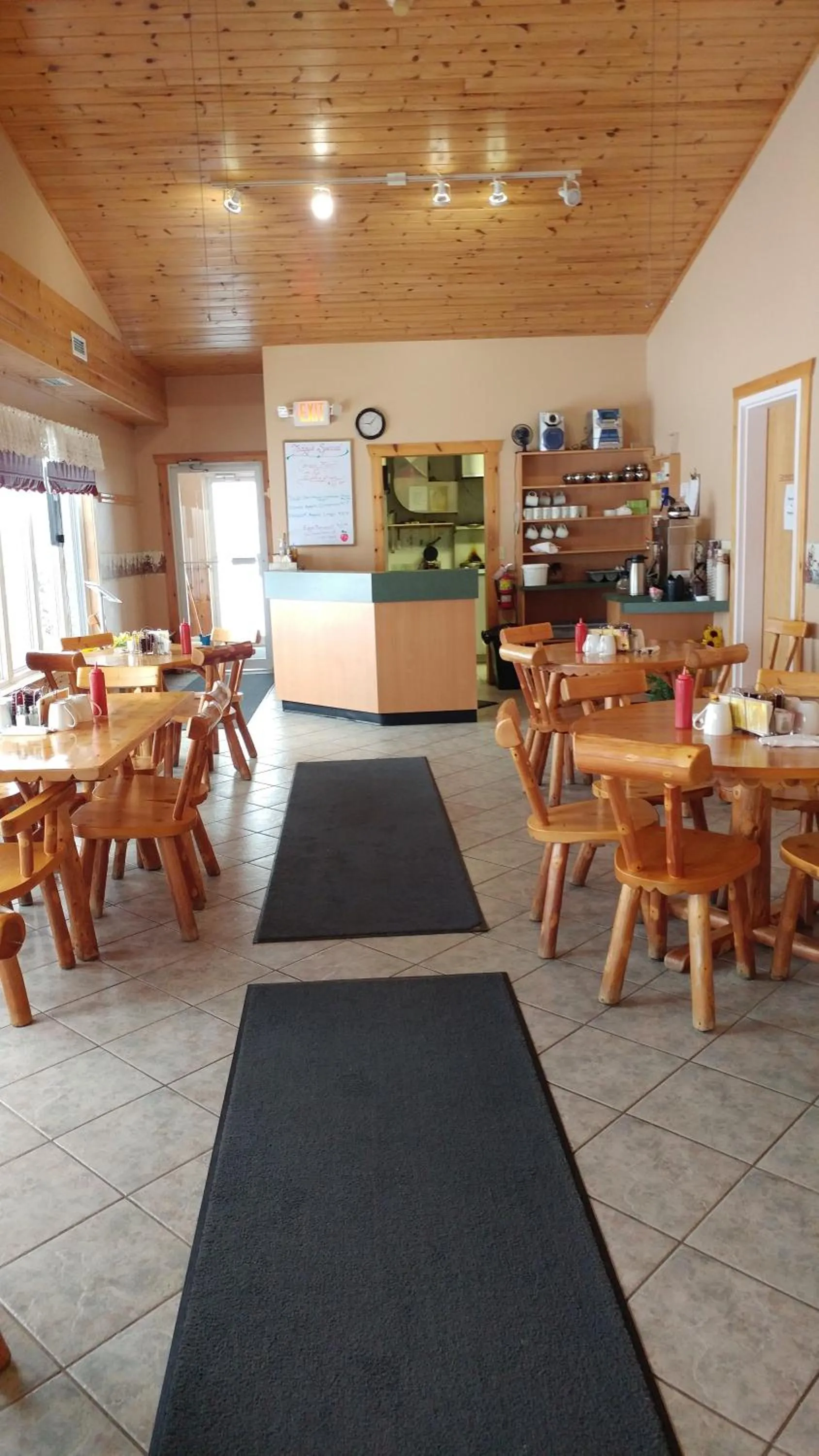 Restaurant/places to eat in Travelodge by Wyndham Port Elgin