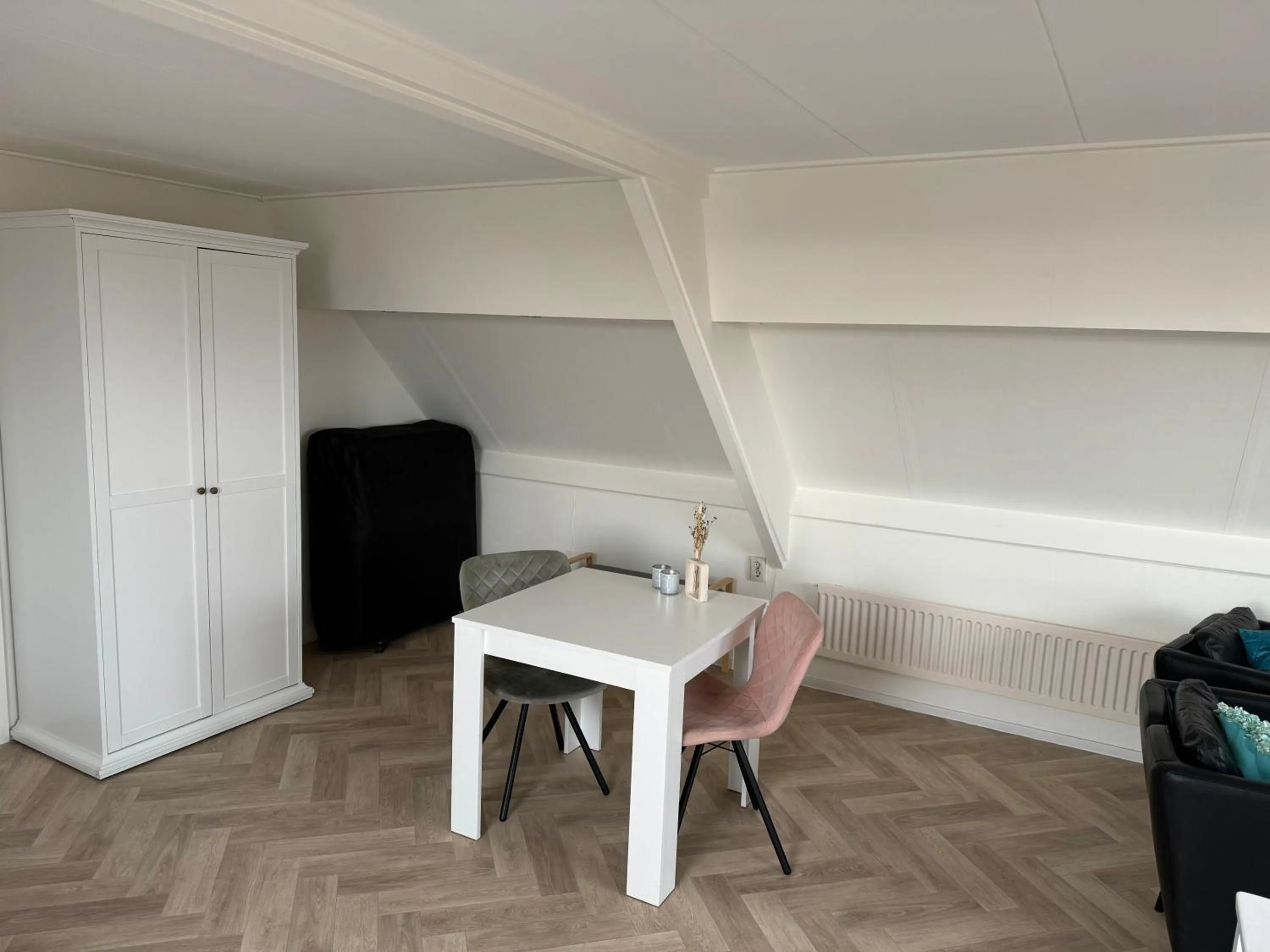 Dining area in B&B Binisa