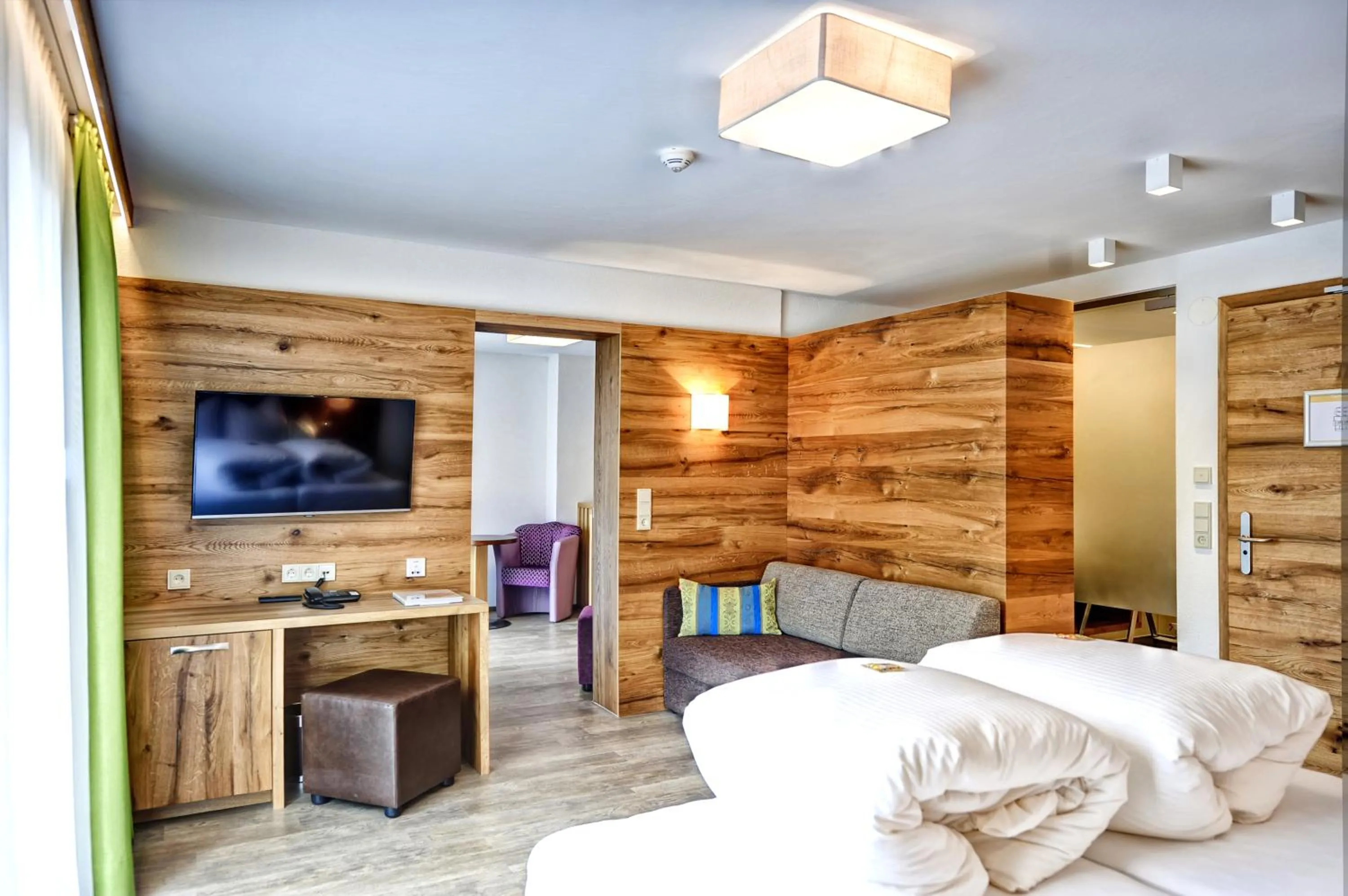 TV and multimedia, Bed in Hotel Arnika