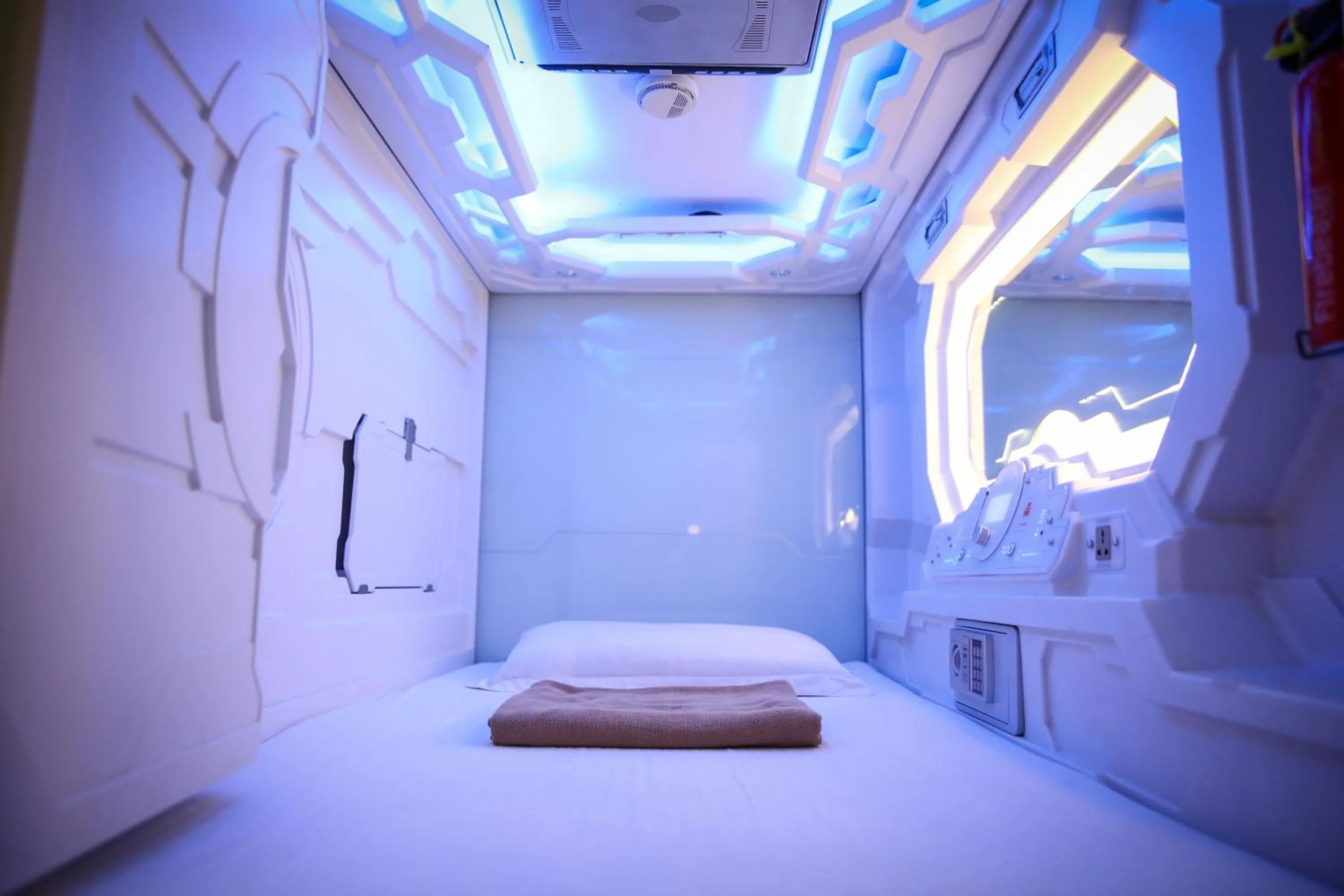 Bed in TBS Rest & Go Transit Motel