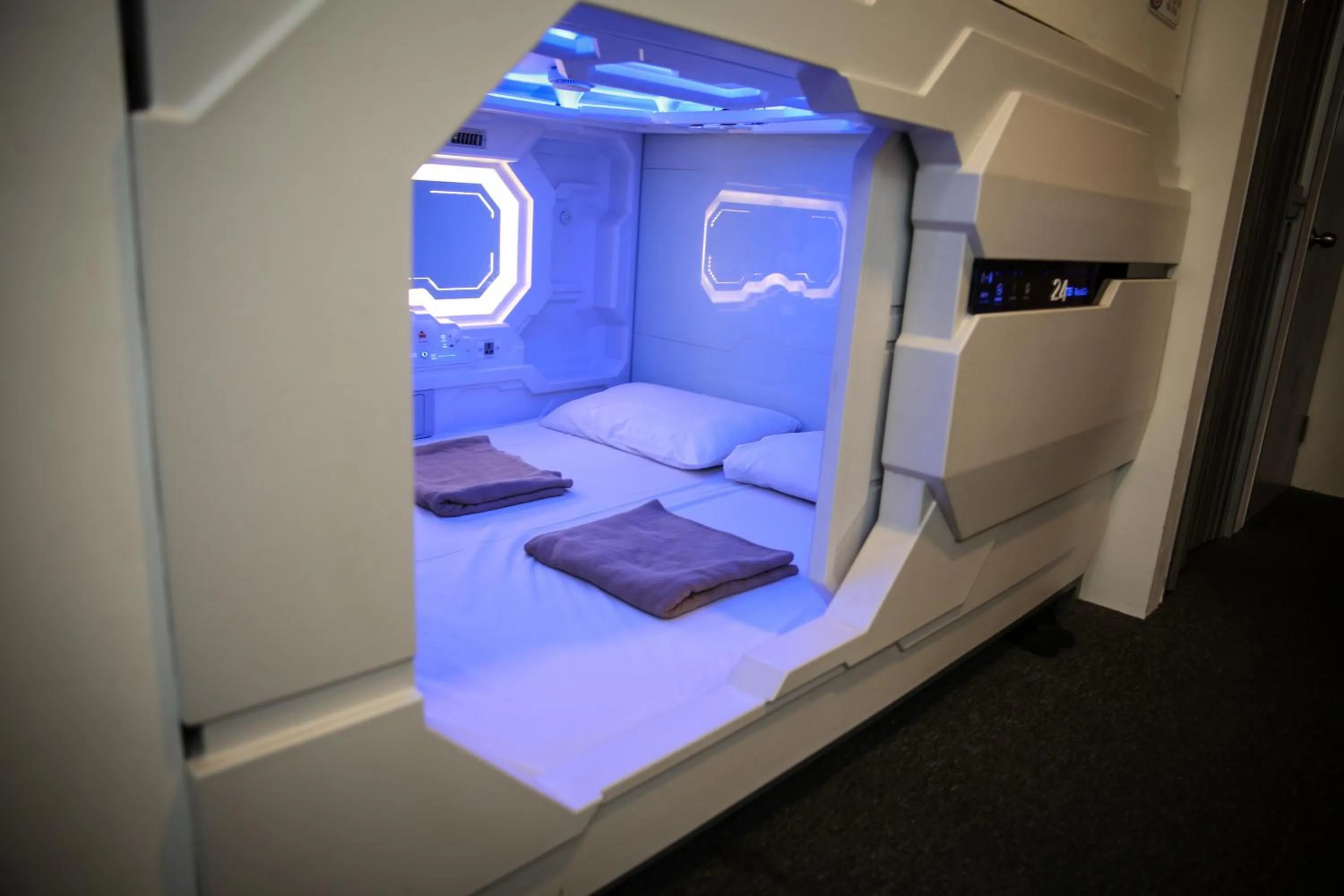 Bed in TBS Rest & Go Transit Motel