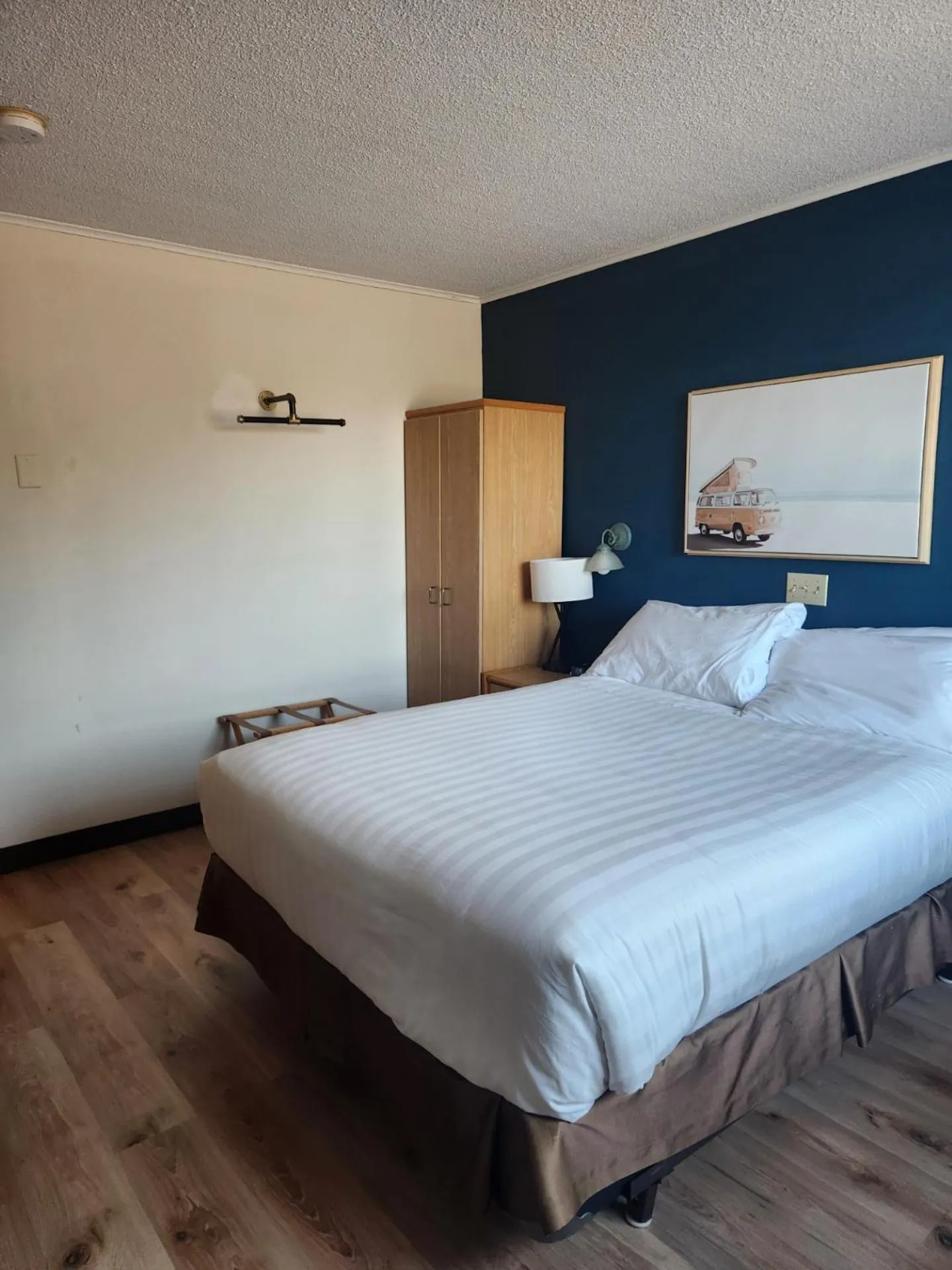 Bedroom, Bed in Travelodge by Wyndham Amherst