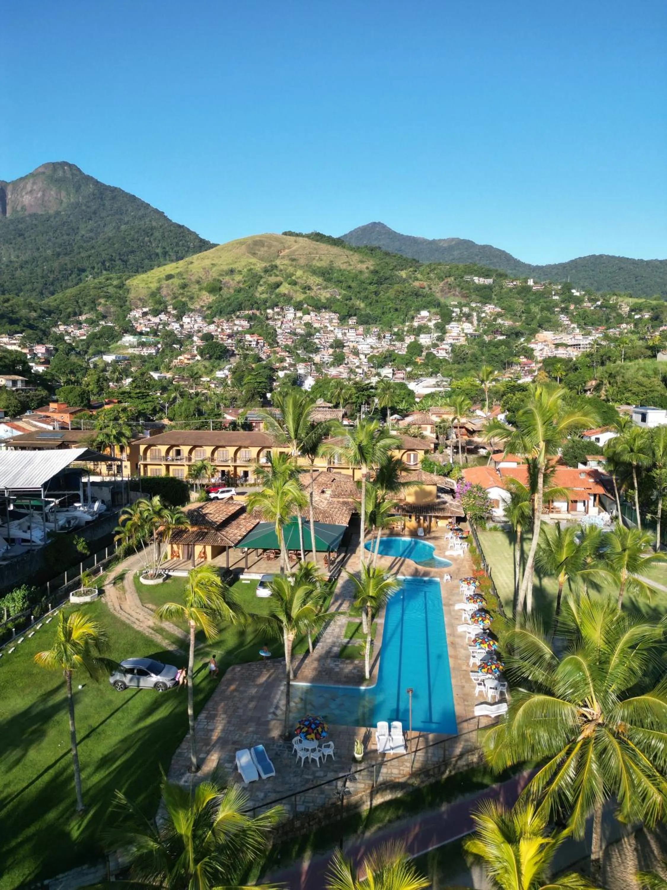 Swimming pool in Pousada Casa Amarela