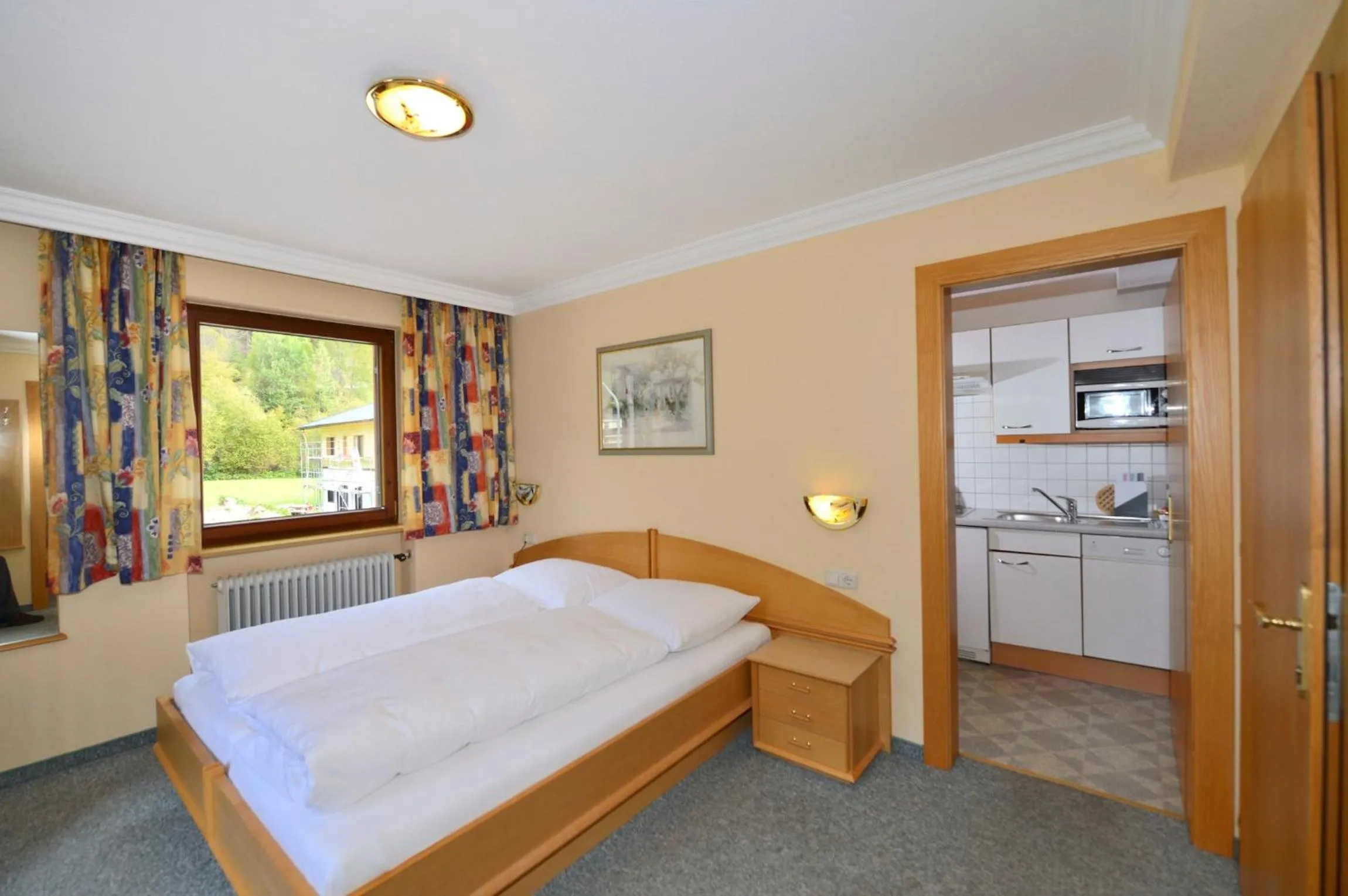 Bedroom, Bed in Hotel Garni Bergwelt