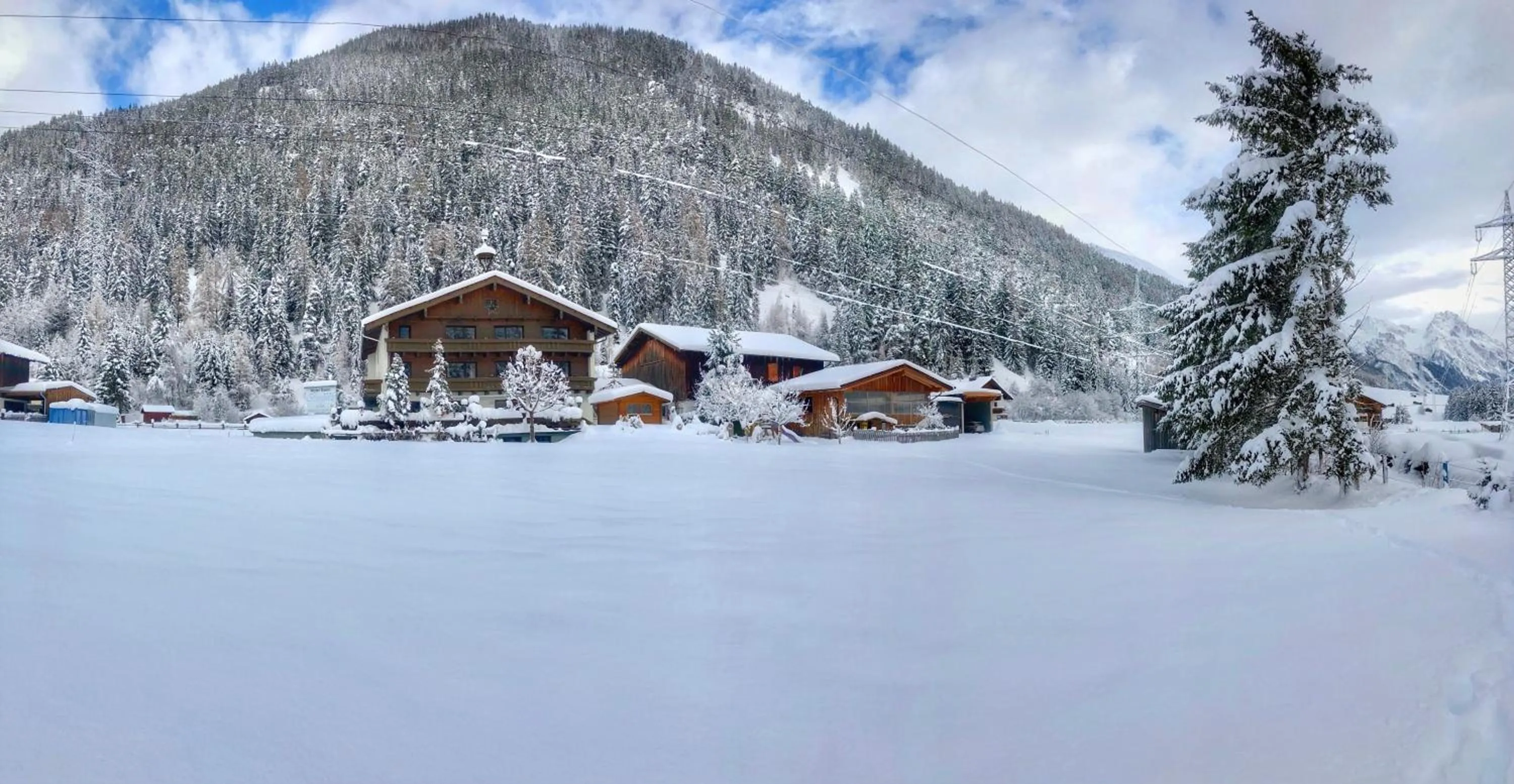 Property building in Hotel Garni Bergwelt