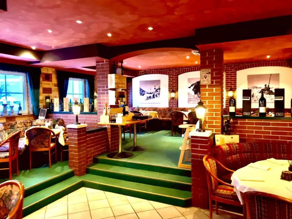 Restaurant/places to eat in Hotel Germania