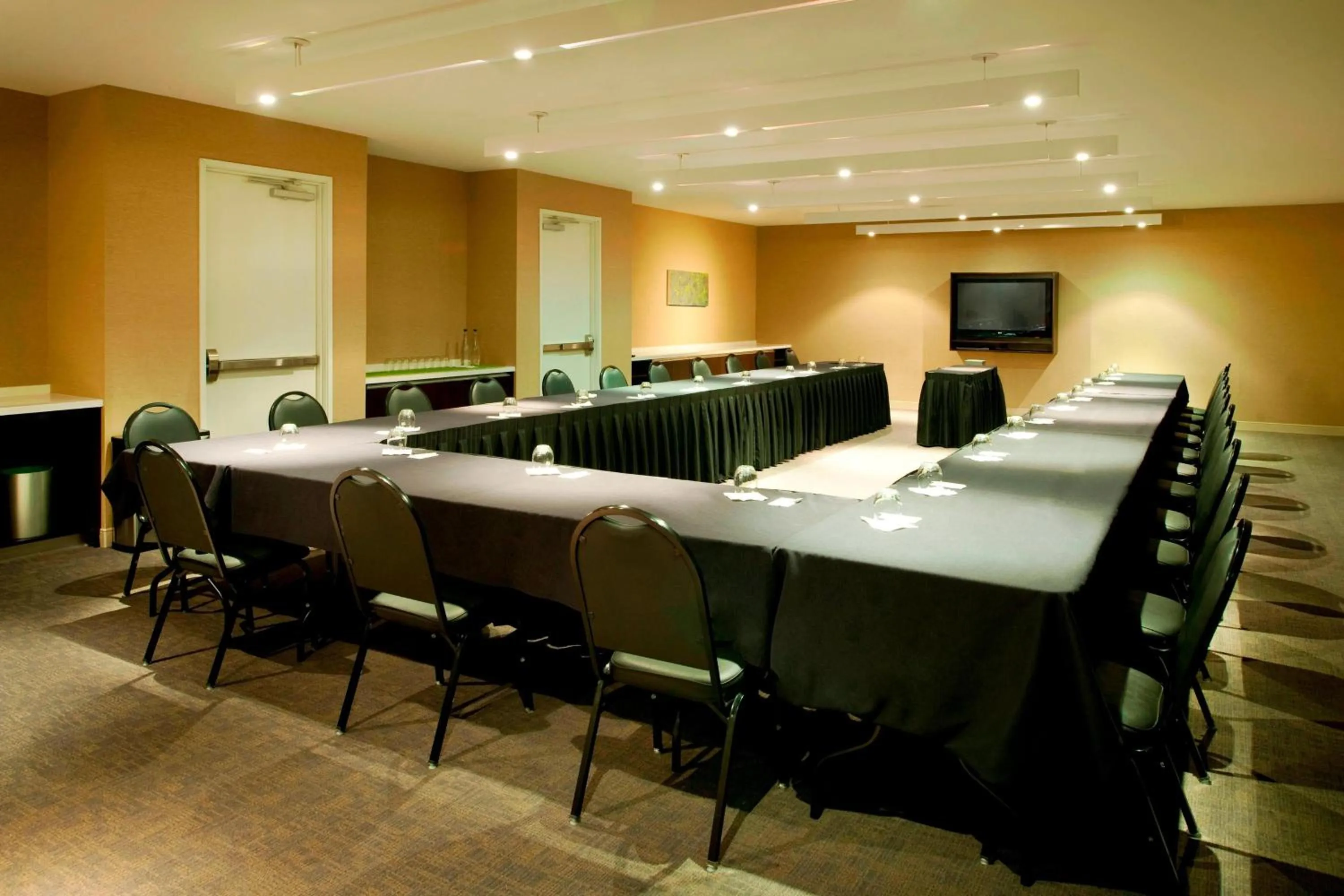 Meeting/conference room in Element Dallas Fort Worth Airport North