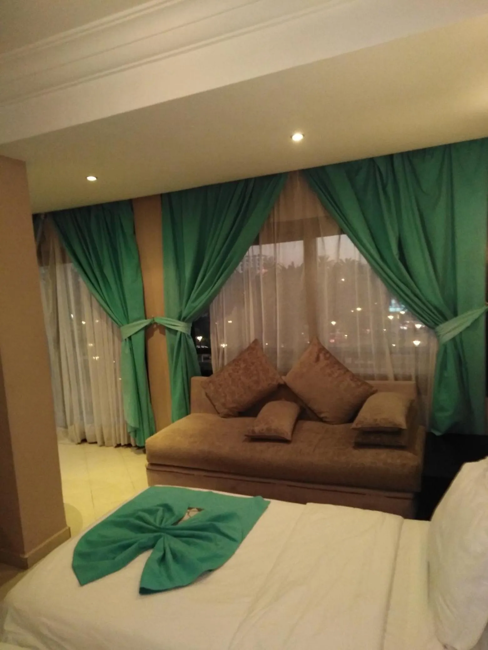 Bed in Suite Hotel Tilila