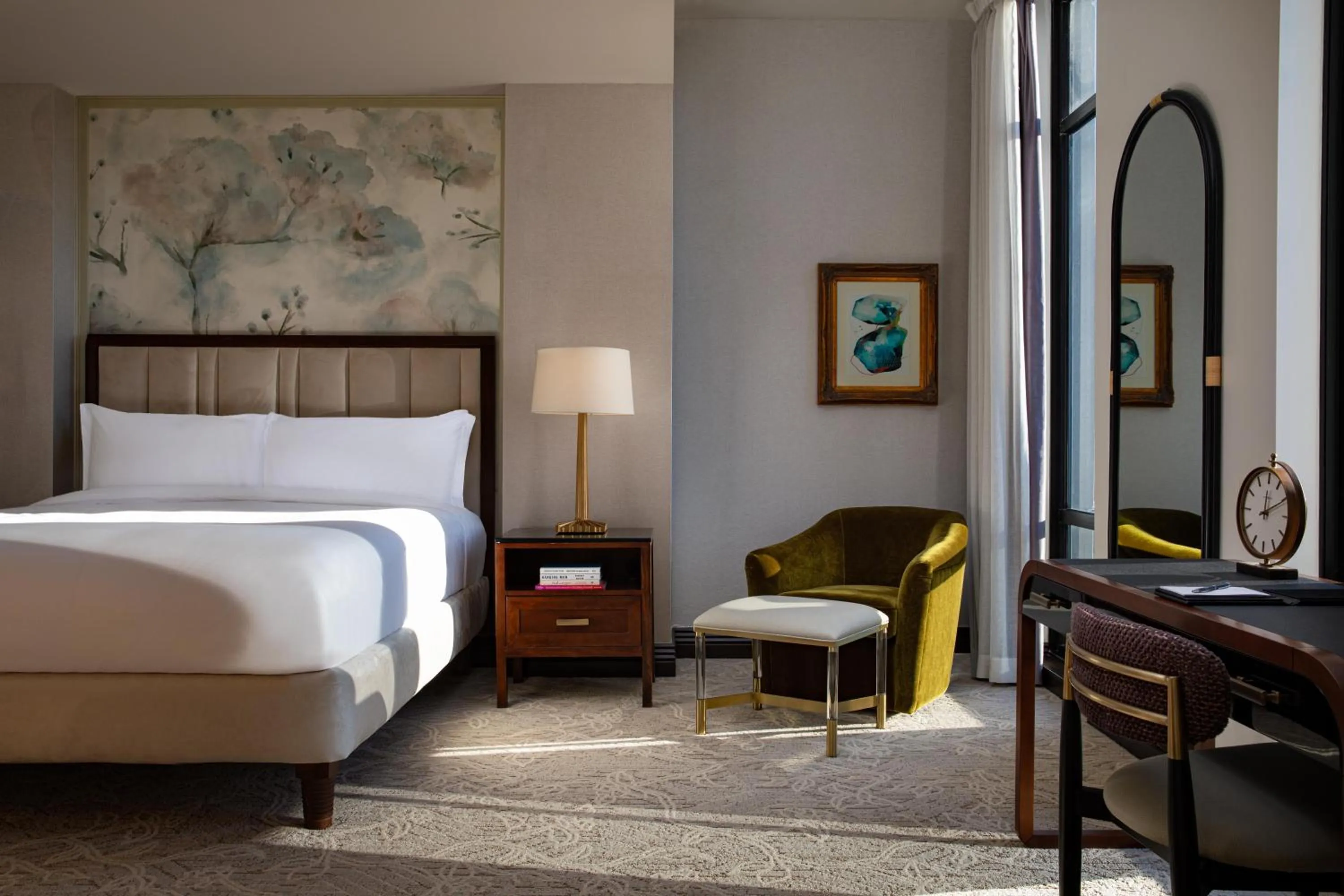 Property building, Bed in Hotel Ivy, a Luxury Collection Hotel, Minneapolis