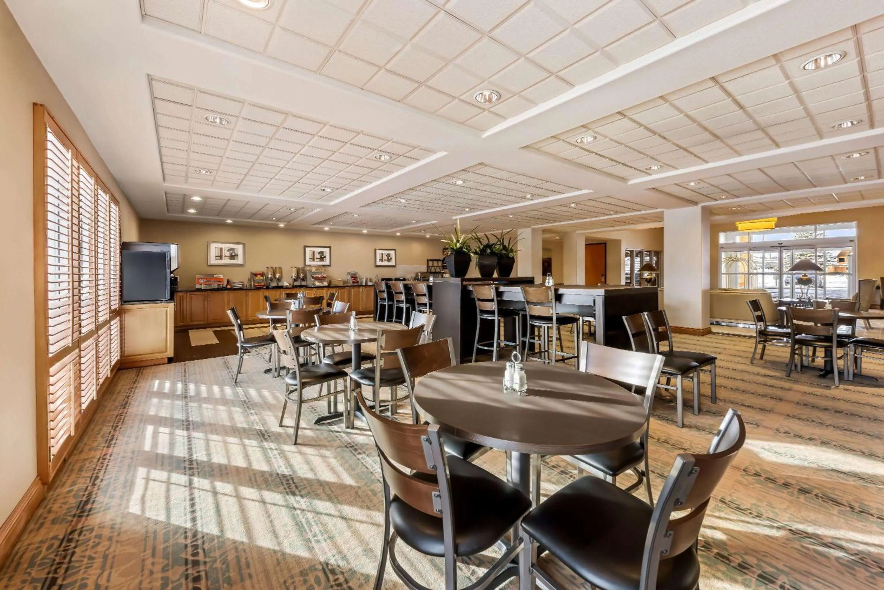 Breakfast in Wingate by Wyndham Calgary South