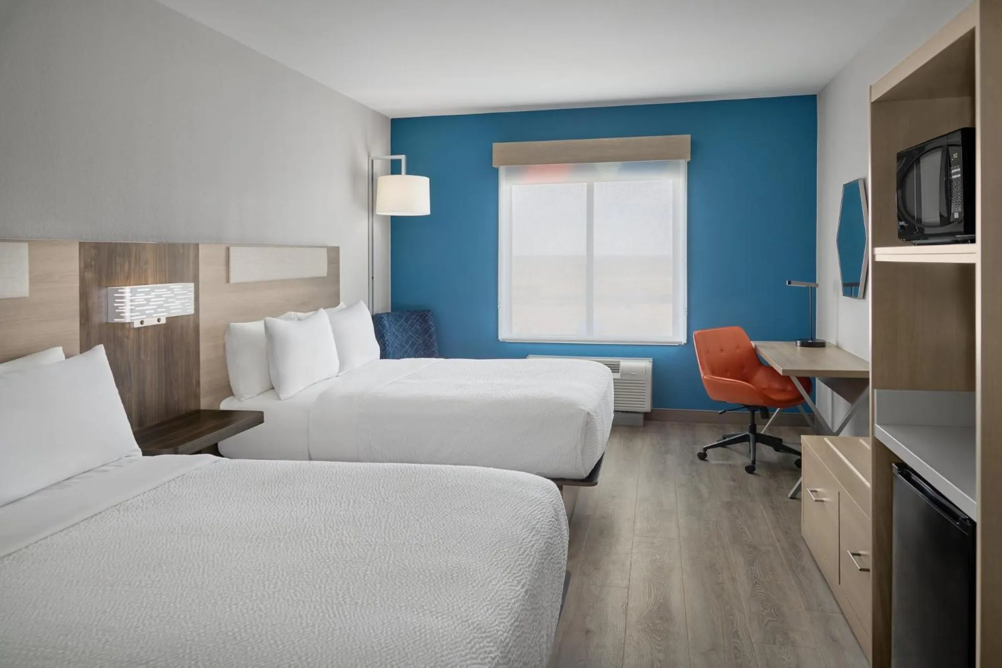 Photo of the whole room, Bed in Holiday Inn Express Hotel and Suites - Odessa by IHG
