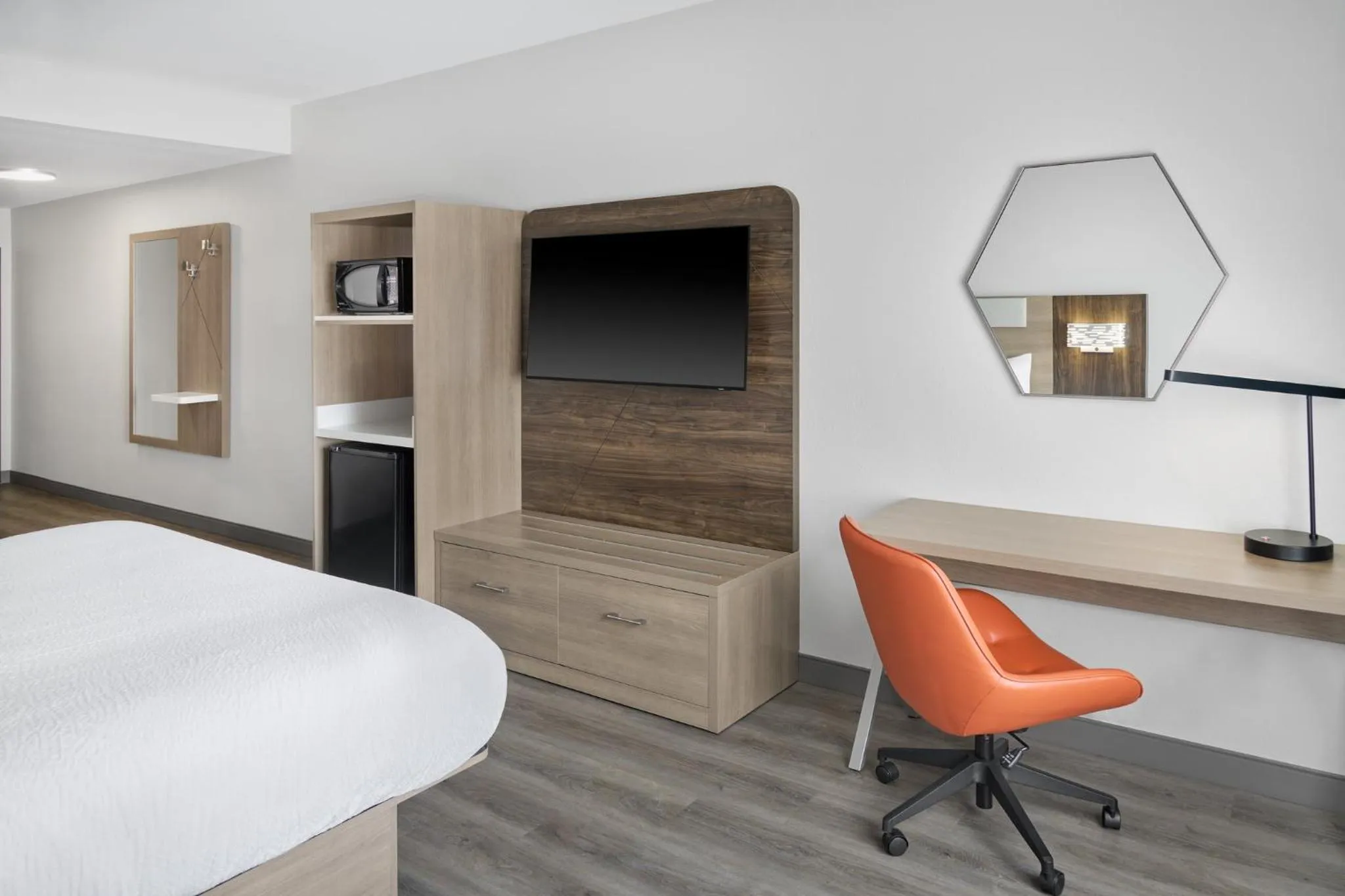 Photo of the whole room, Bed in Holiday Inn Express Hotel and Suites - Odessa by IHG