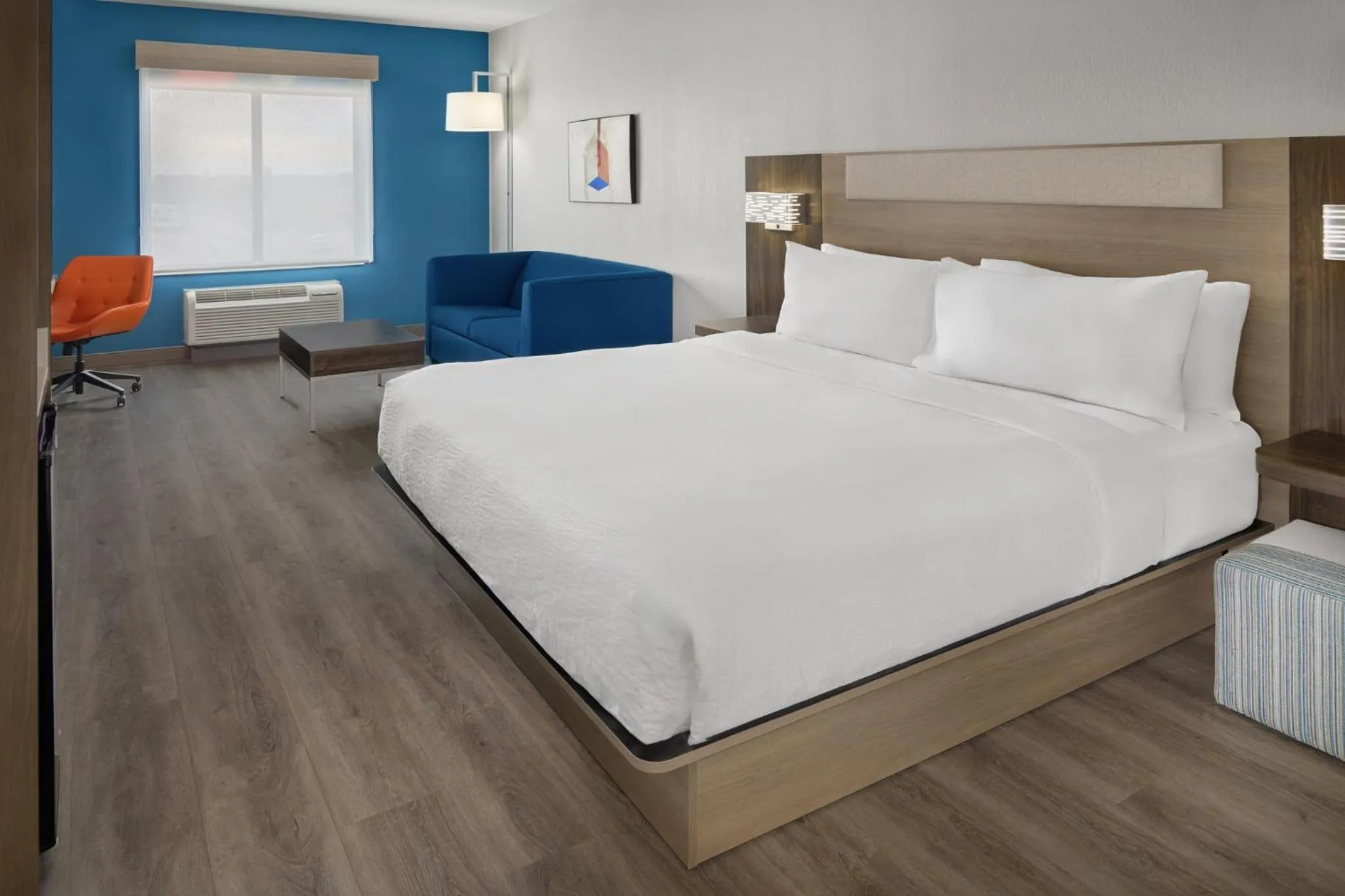 Photo of the whole room, Bed in Holiday Inn Express Hotel and Suites - Odessa by IHG