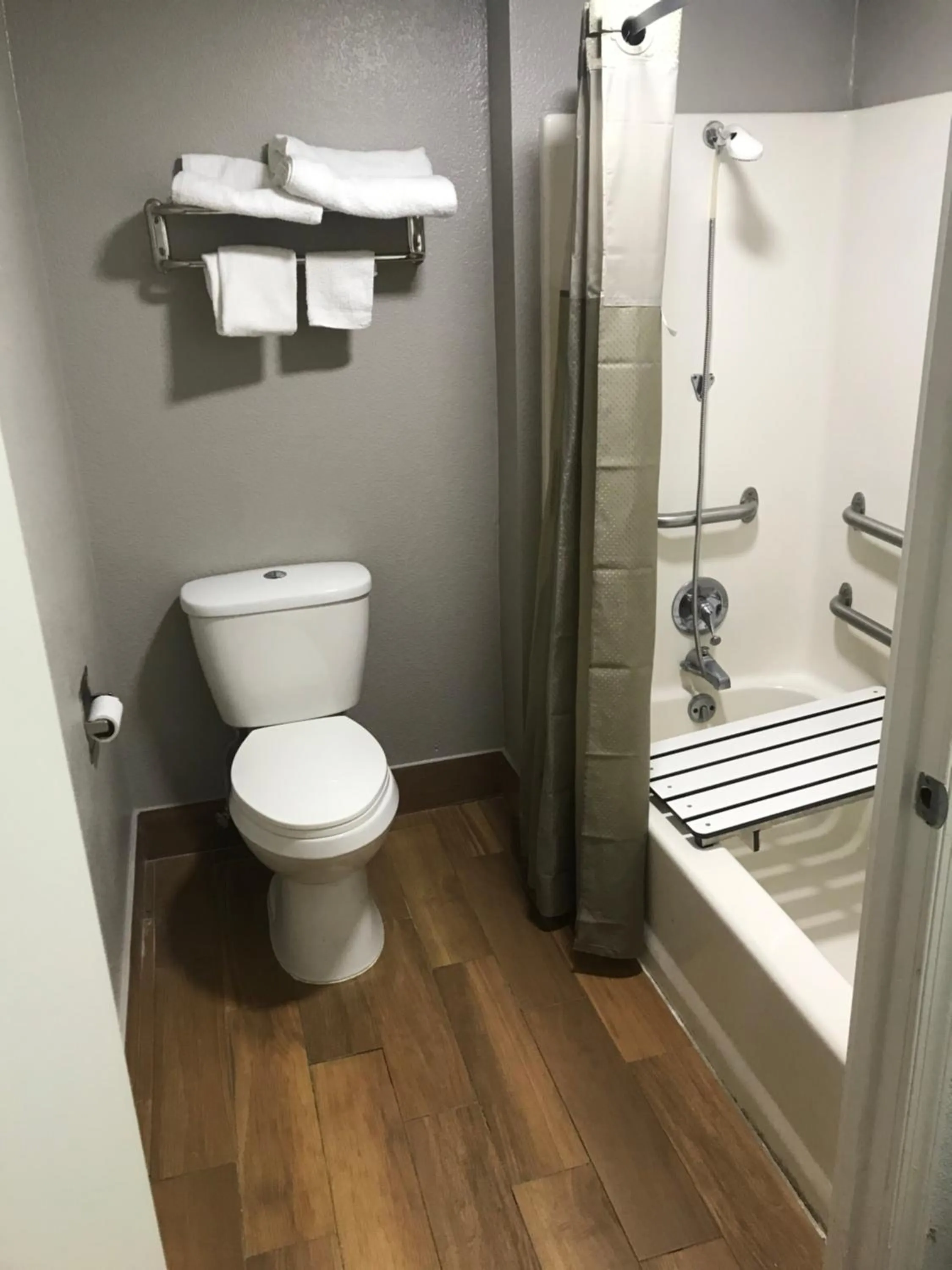 Bathroom in Motel 6-Troutville, VA