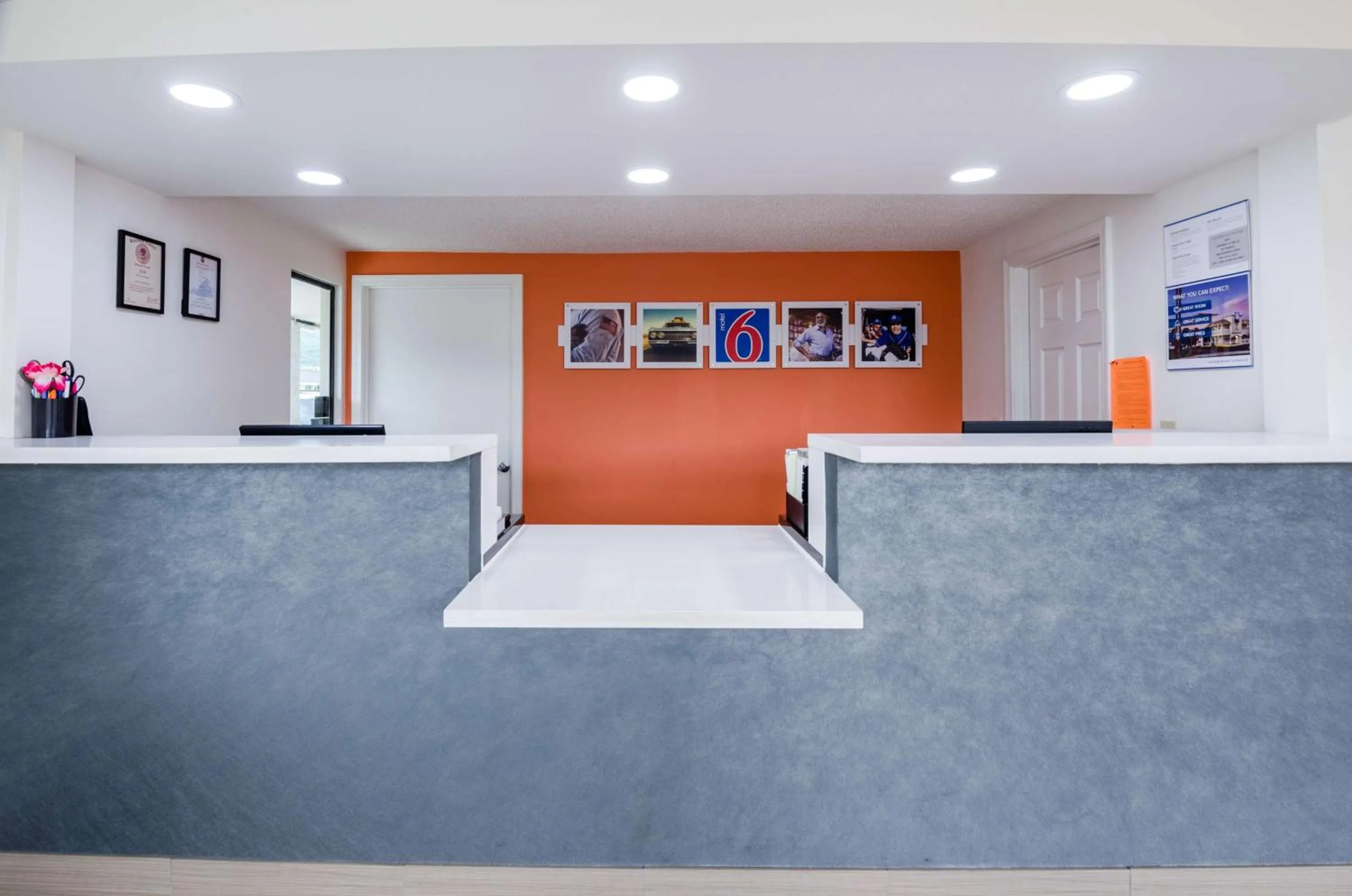 Property logo or sign in Motel 6-Troutville, VA