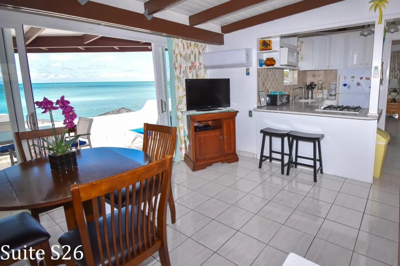 Natural landscape in Antigua Village Beach Resort