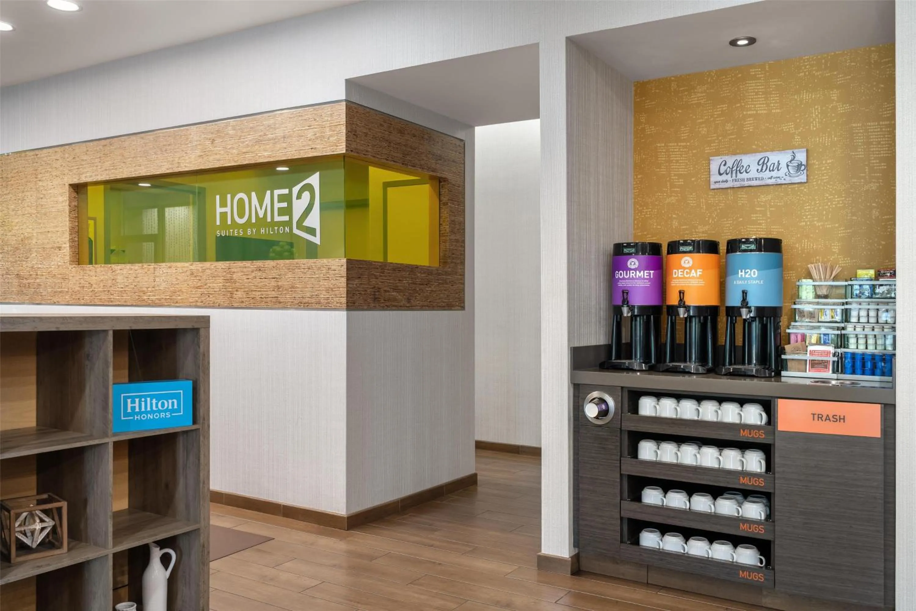 Dining area in Home2 Suites by Hilton Lexington Park Patuxent River NAS, MD